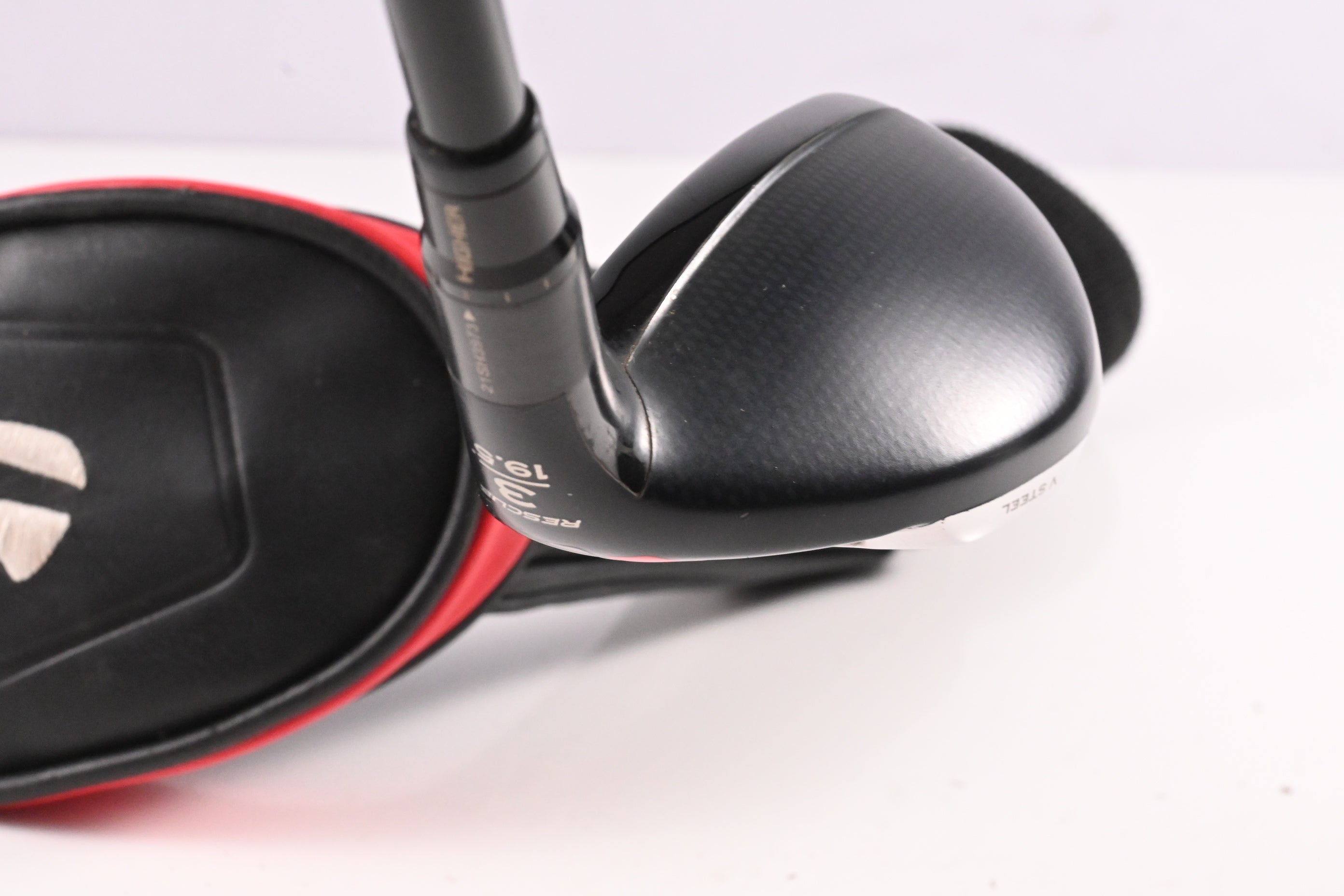 Taylormade Stealth Plus #3 Hybrid / 19.5 Degree / Stiff Flex HZRDUS Smoke Red 80