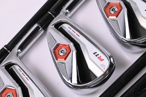 Taylormade R11 Irons / 3-PW+SW / Regular Flex Fujikura Motore 65 Shaft