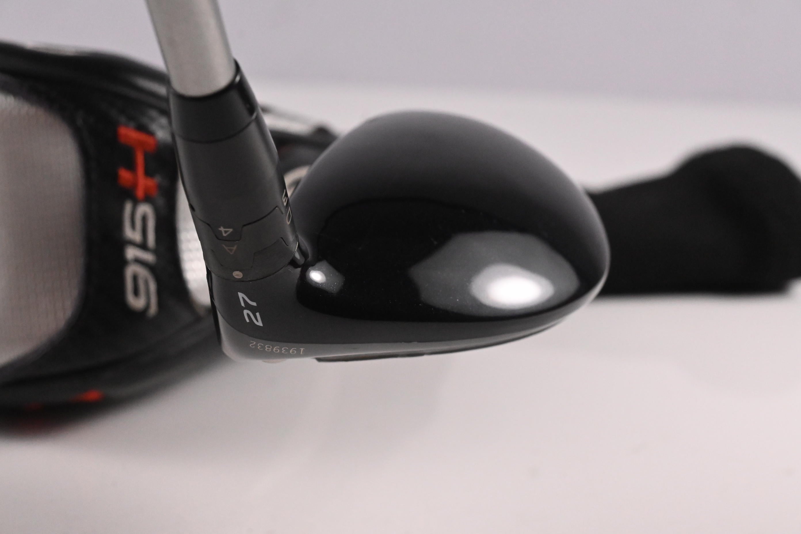Titleist 915H #5 Hybrid / 27 Degree / Regular Flex Diamana Red M+ 60 Shaft