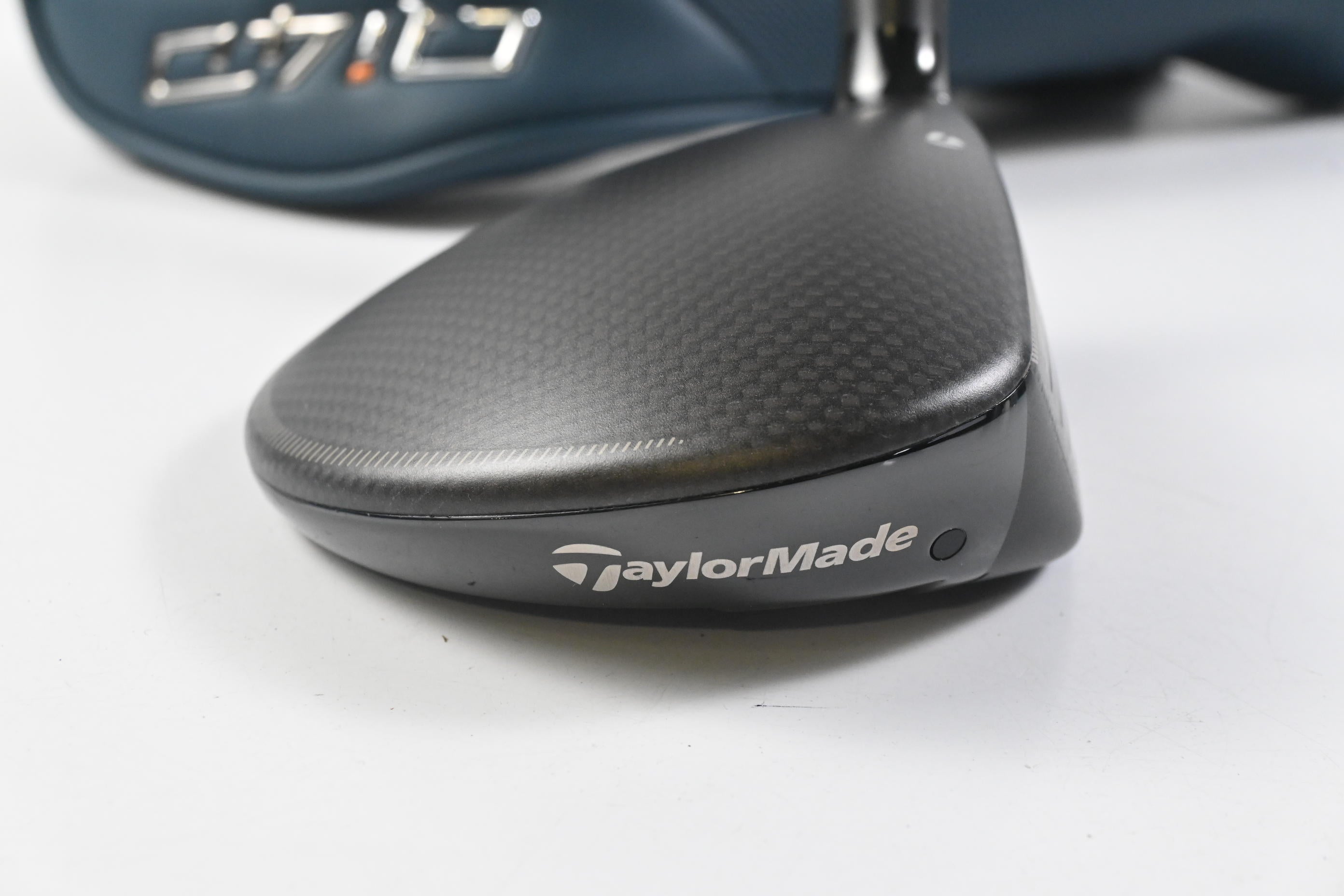 Taylormade Qi4D #3 Wood / 15 Degree / Regular Flex REAX 55 Shaft