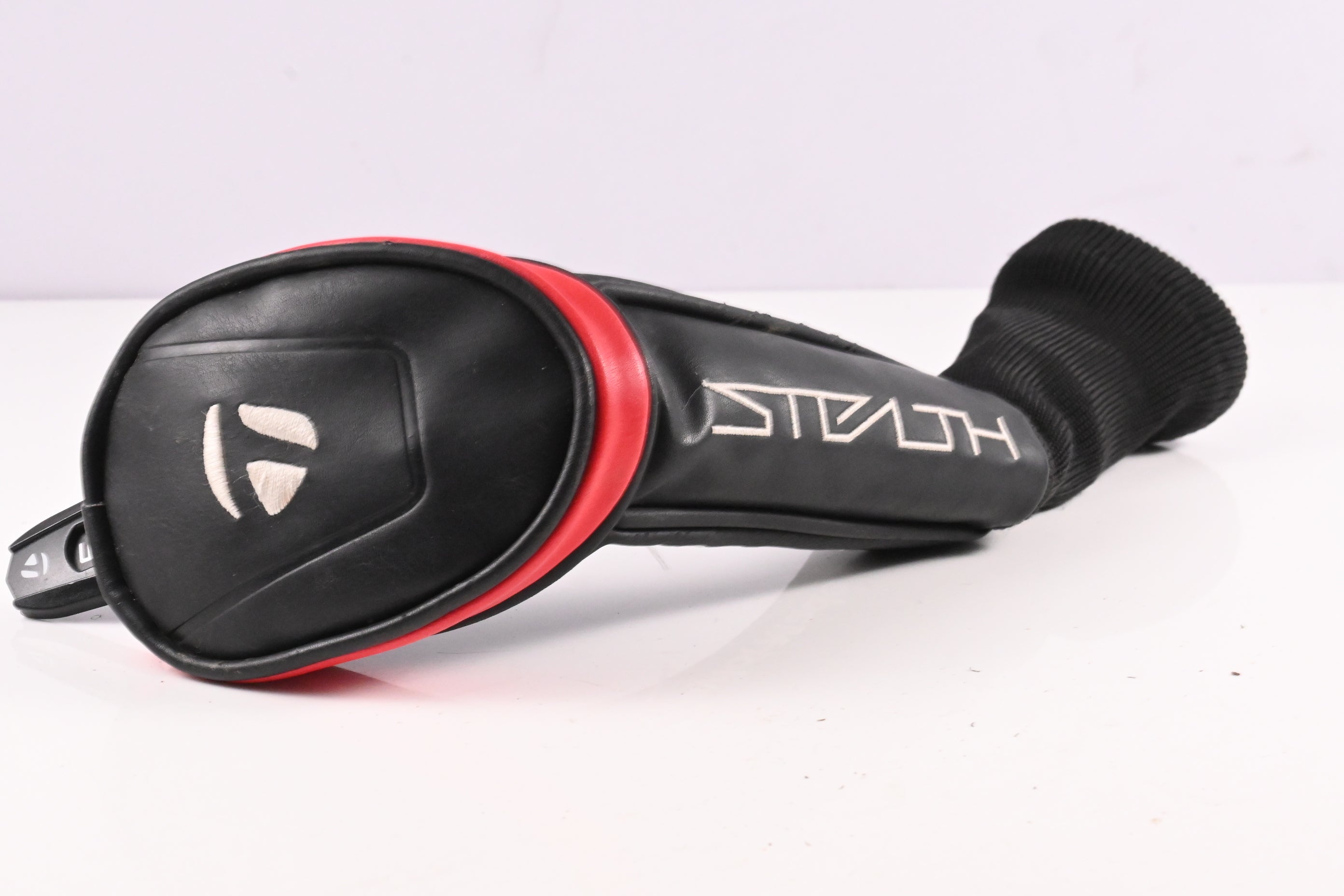 Taylormade Stealth Plus #3 Hybrid / 19.5 Degree / Stiff Flex HZRDUS Smoke Red 80