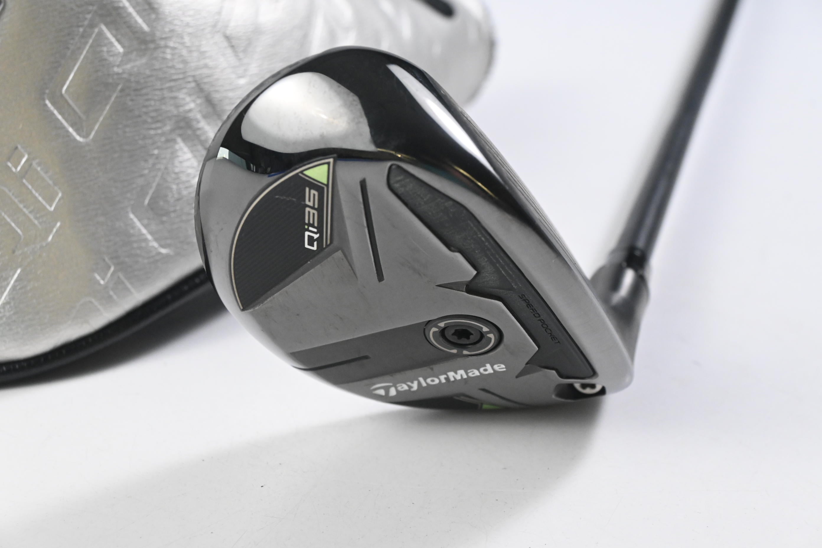 Taylormade Qi35 #4 Hybrid / 22 Degree / Regular Flex Fujikura Ventus Blue '25 6