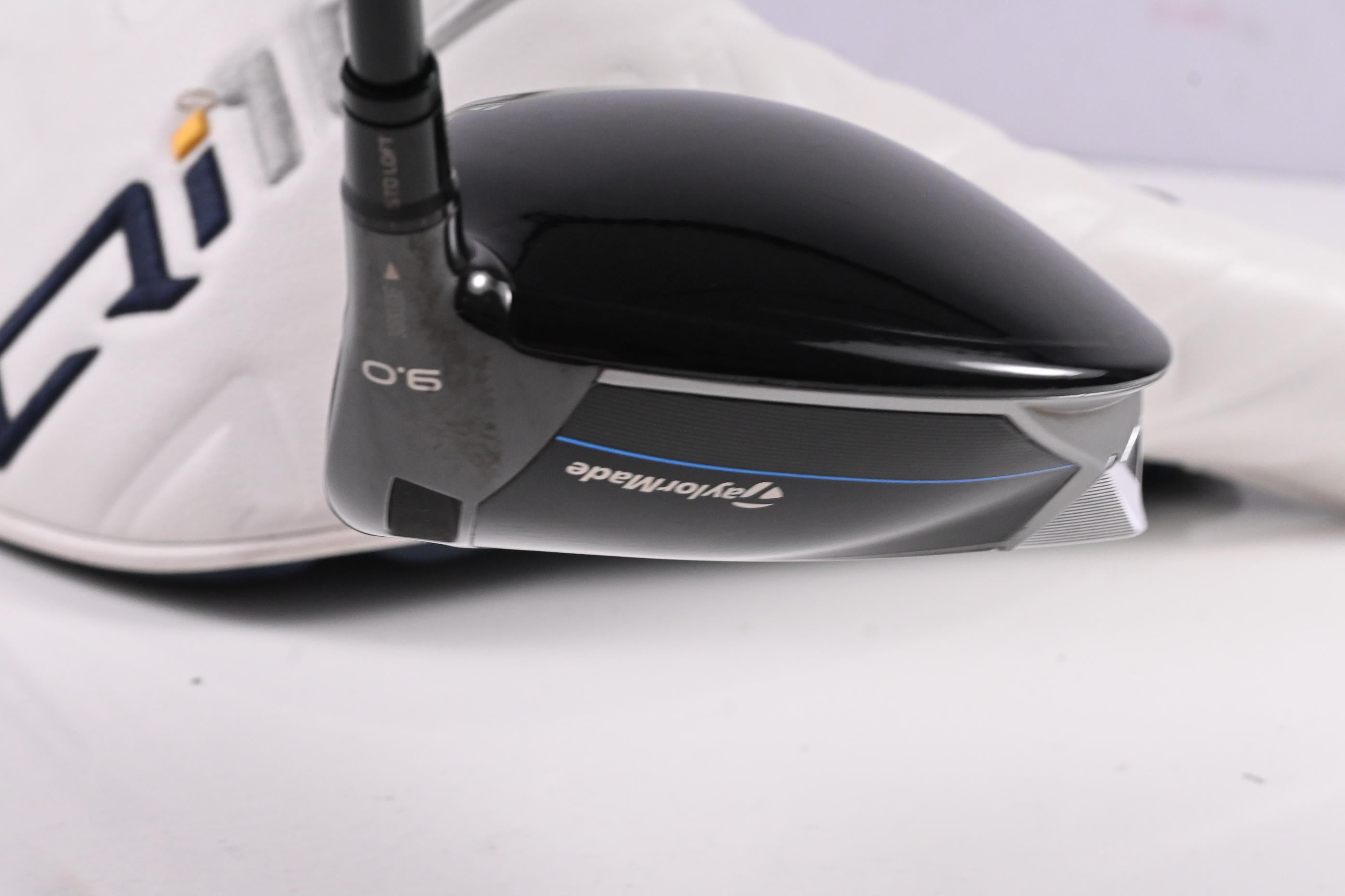 Taylormade Qi10 LS Driver / 9 Degree / X-Flex Kai'li White 70 Shaft