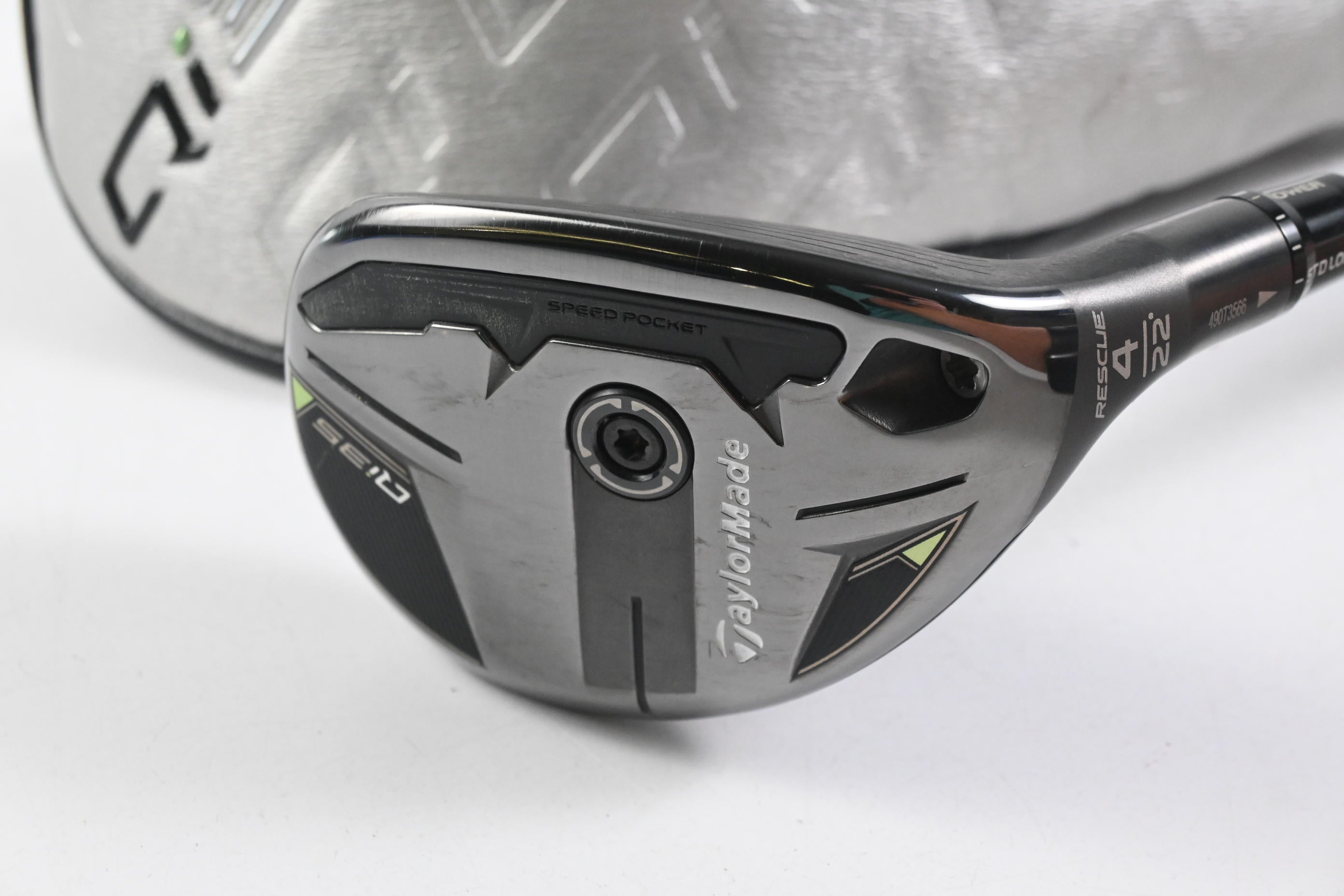 Taylormade Qi35 #4 Hybrid / 22 Degree / Regular Flex Fujikura Ventus Blue '25 6
