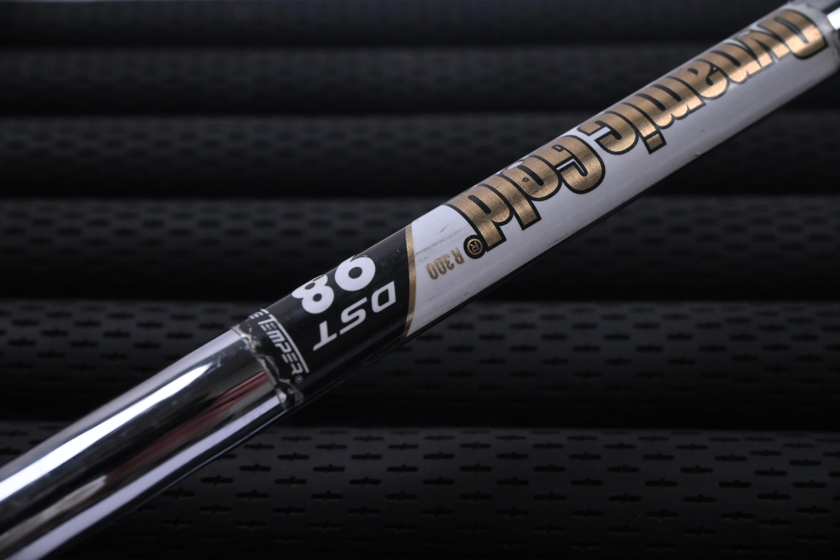 Cleveland CBX Irons / 5-PW+GW+SW / Regular Flex Dynamic Gold DST 98 R300 Shafts
