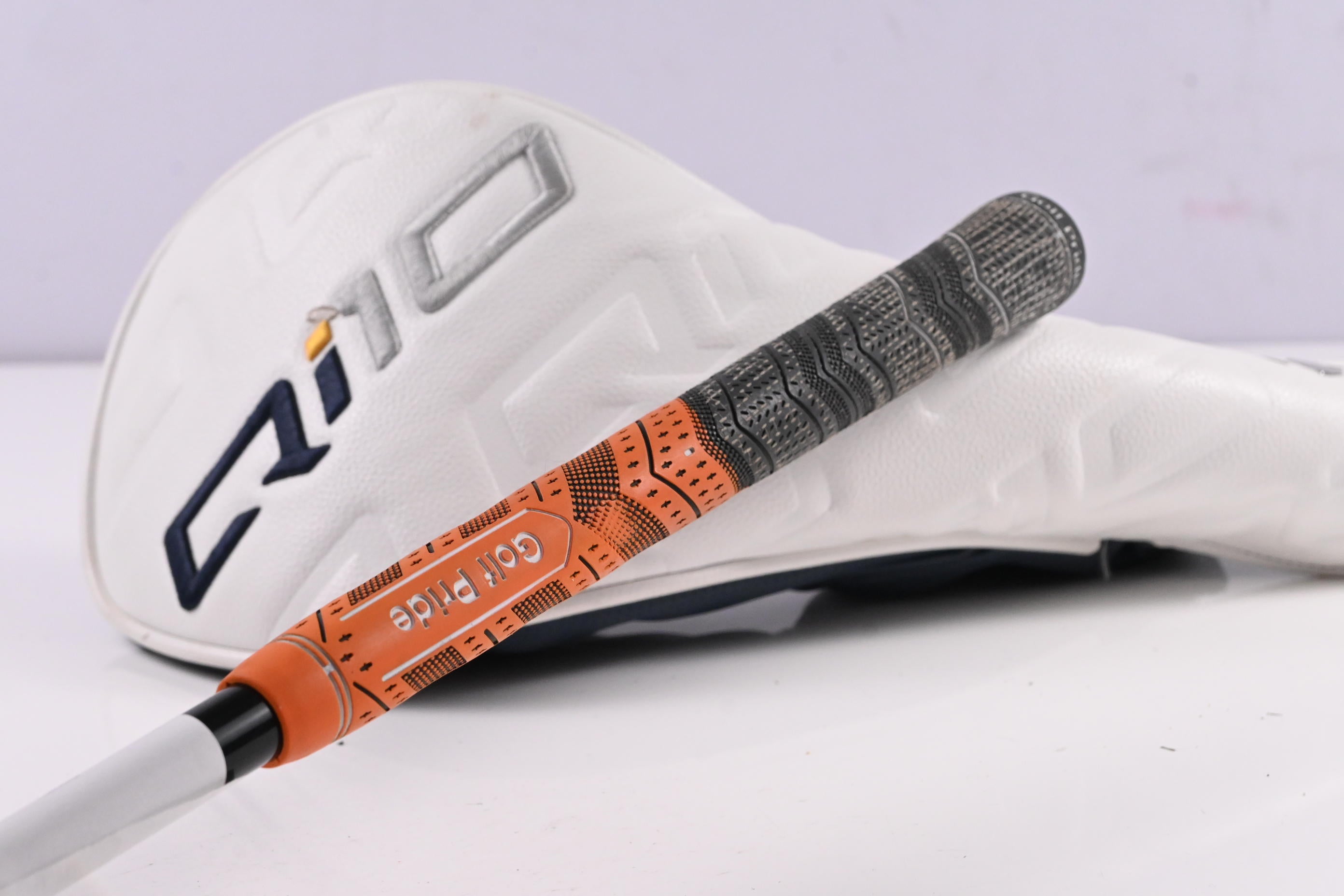 Taylormade Qi10 LS Driver / 9 Degree / X-Flex Kai'li White 70 Shaft
