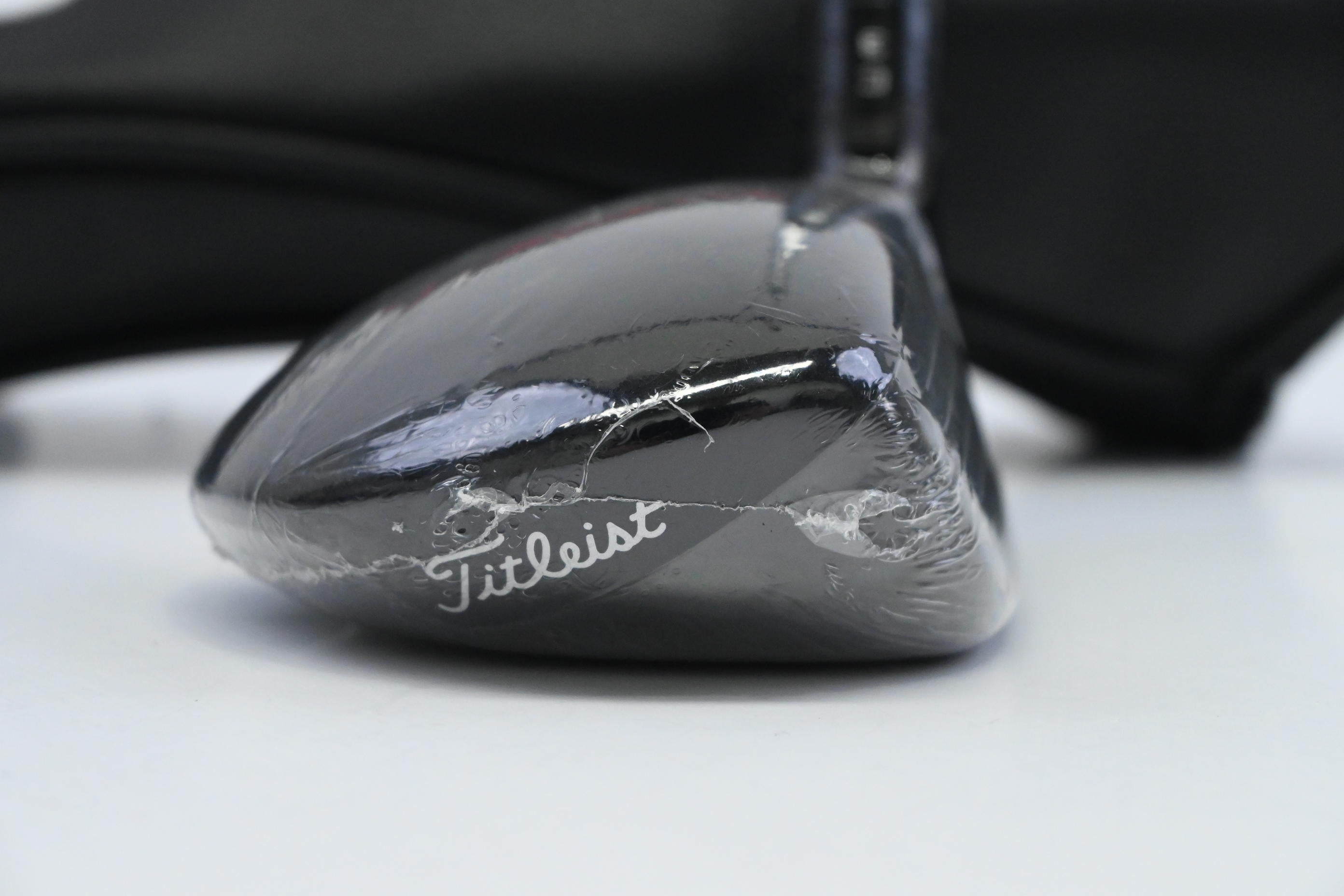 Titleist GT1 #4 Hybrid / 20 Degree / Regular Flex Fujikura Air Speeder 50 Shaft