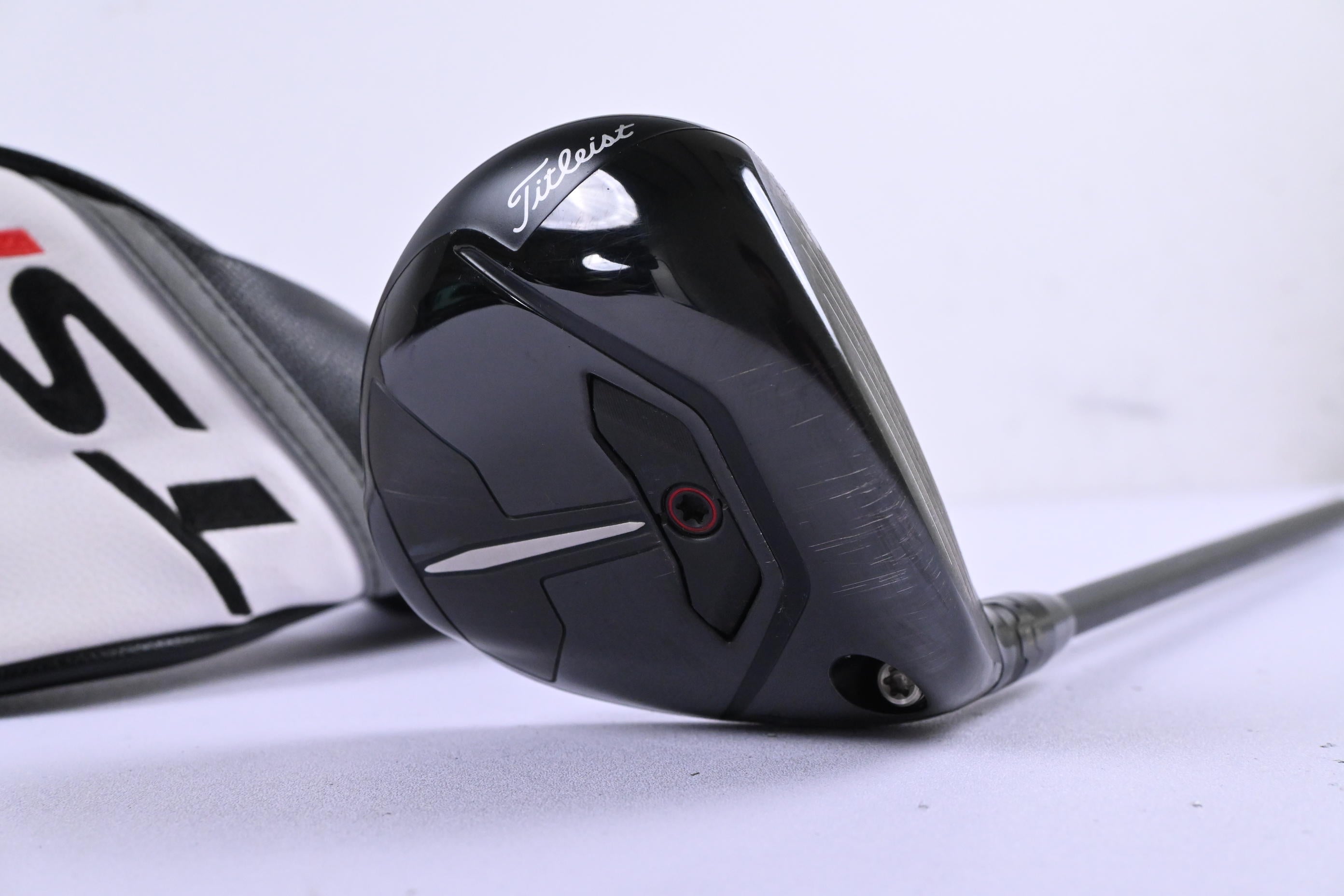 Titleist TSR2 #5 Wood / 18 Degree / Stiff Flex HZRDUS Gen4 Red CB 60 Shaft