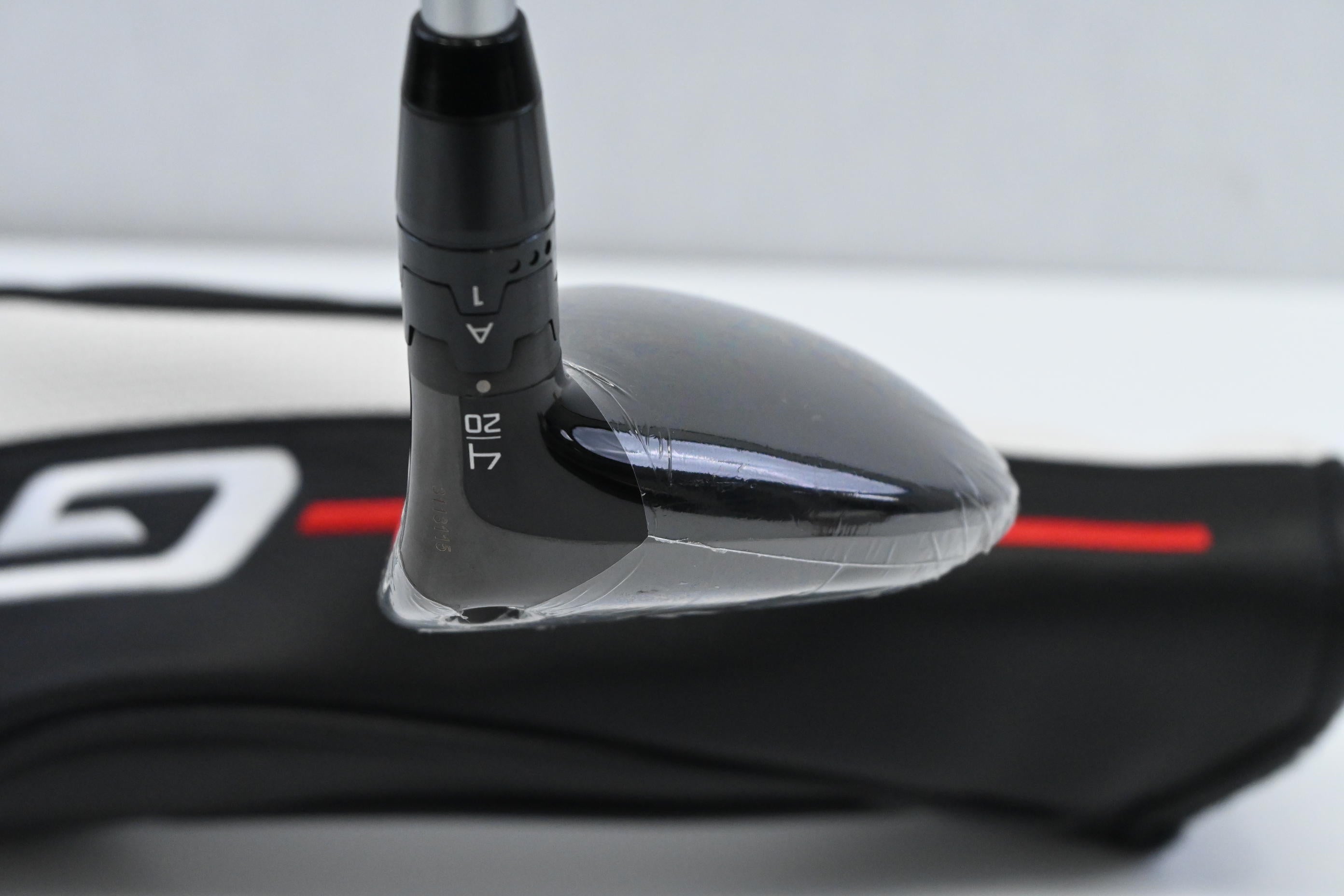 Titleist GT1 #4 Hybrid / 20 Degree / Regular Flex Fujikura Air Speeder 50 Shaft