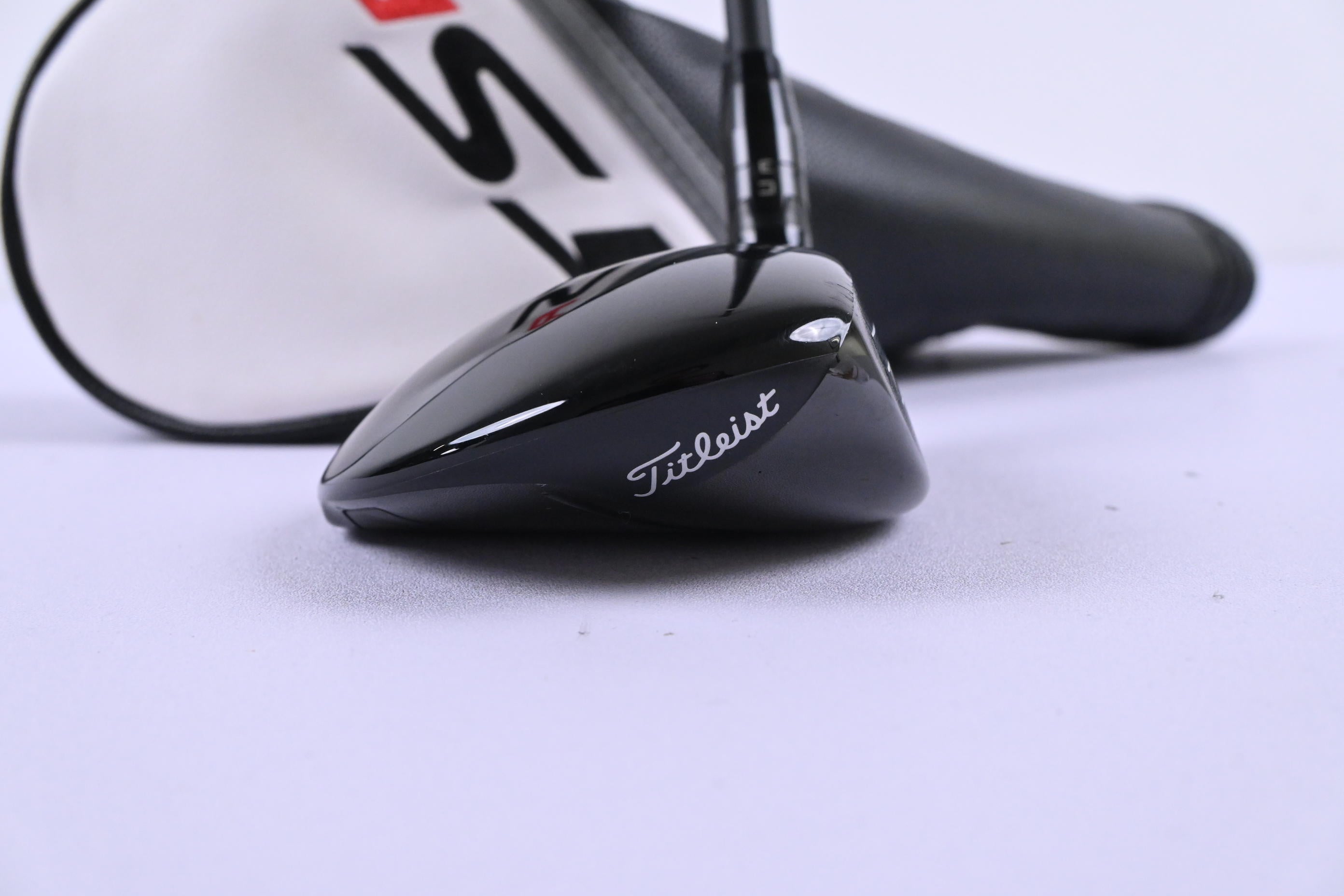 Titleist TSR2 #5 Wood / 18 Degree / Stiff Flex HZRDUS Gen4 Red CB 60 Shaft