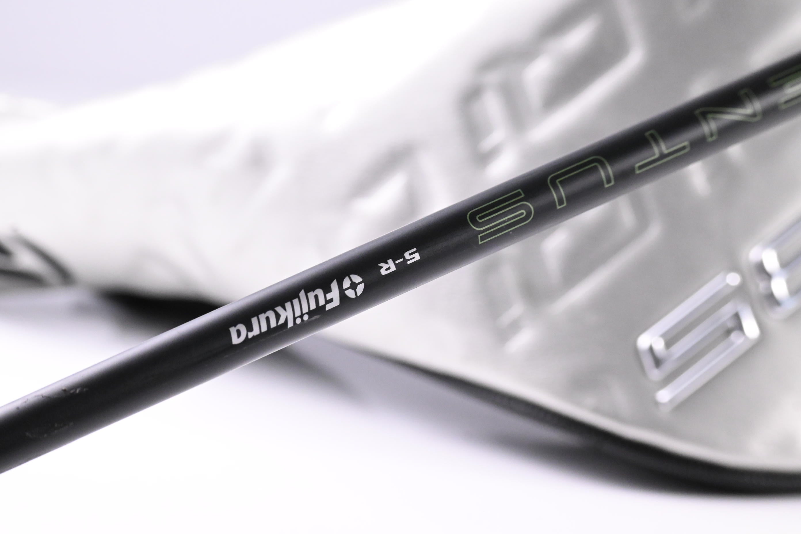 Taylormade Qi35 Driver / 10.5 Degree / Regular Flex Fujikura Ventus Blue 5 Shaft