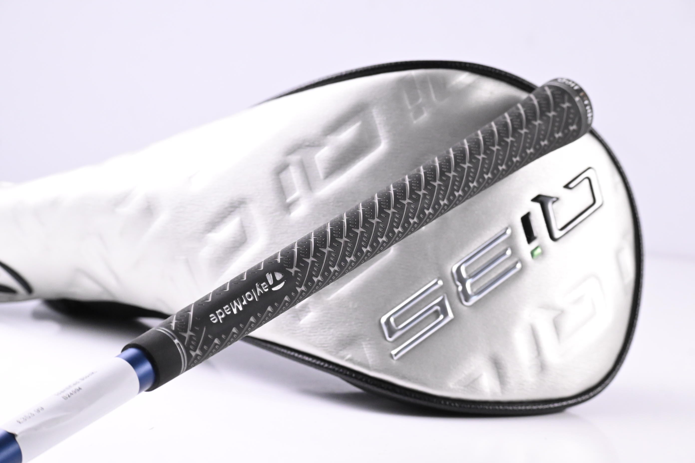 Taylormade Qi35 Driver / 10.5 Degree / Regular Flex Fujikura Ventus Blue 5 Shaft