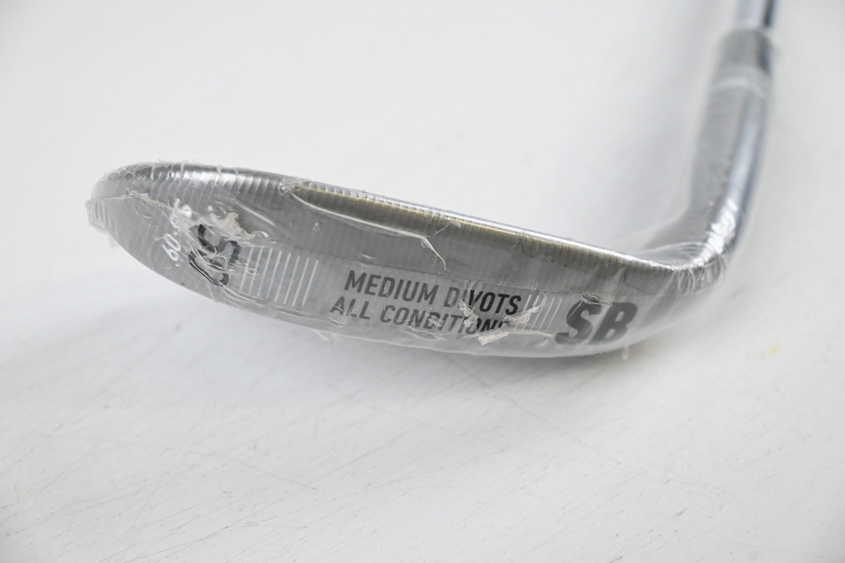 Taylormade Milled Grind 5 Gap Wedge / 50 Degree / Wedge Flex Dynamic Gold 115