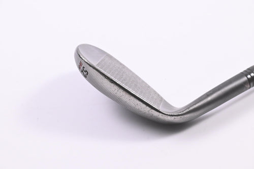 Taylormade Milled Grind 2 Black Gap Wedge / 52 Degree / Stiff Flex Dynamic Gold