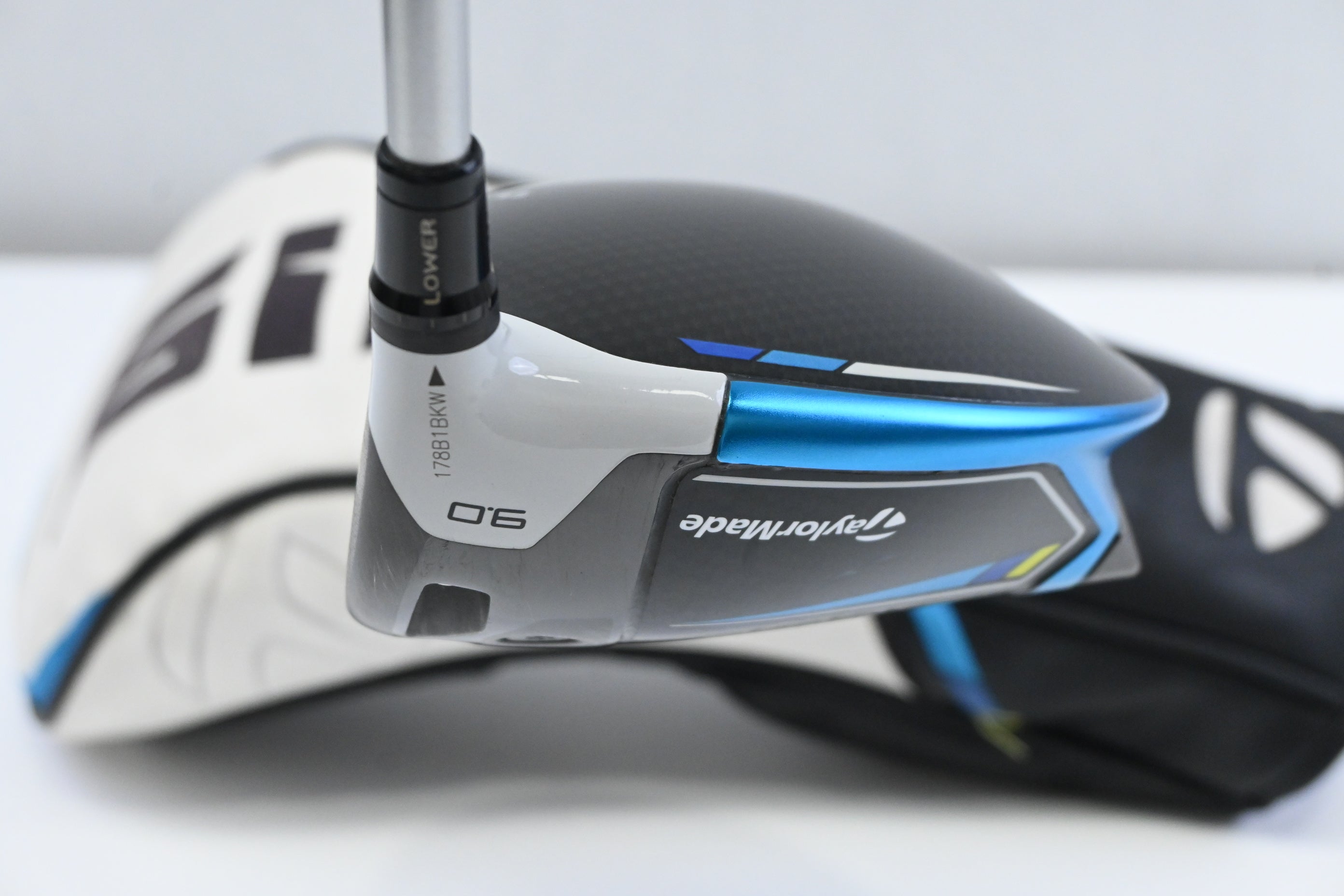Taylormade SIM2 Max Driver / 9 Degree / Stiff Flex Kuro Kage Silver 60 Shaft