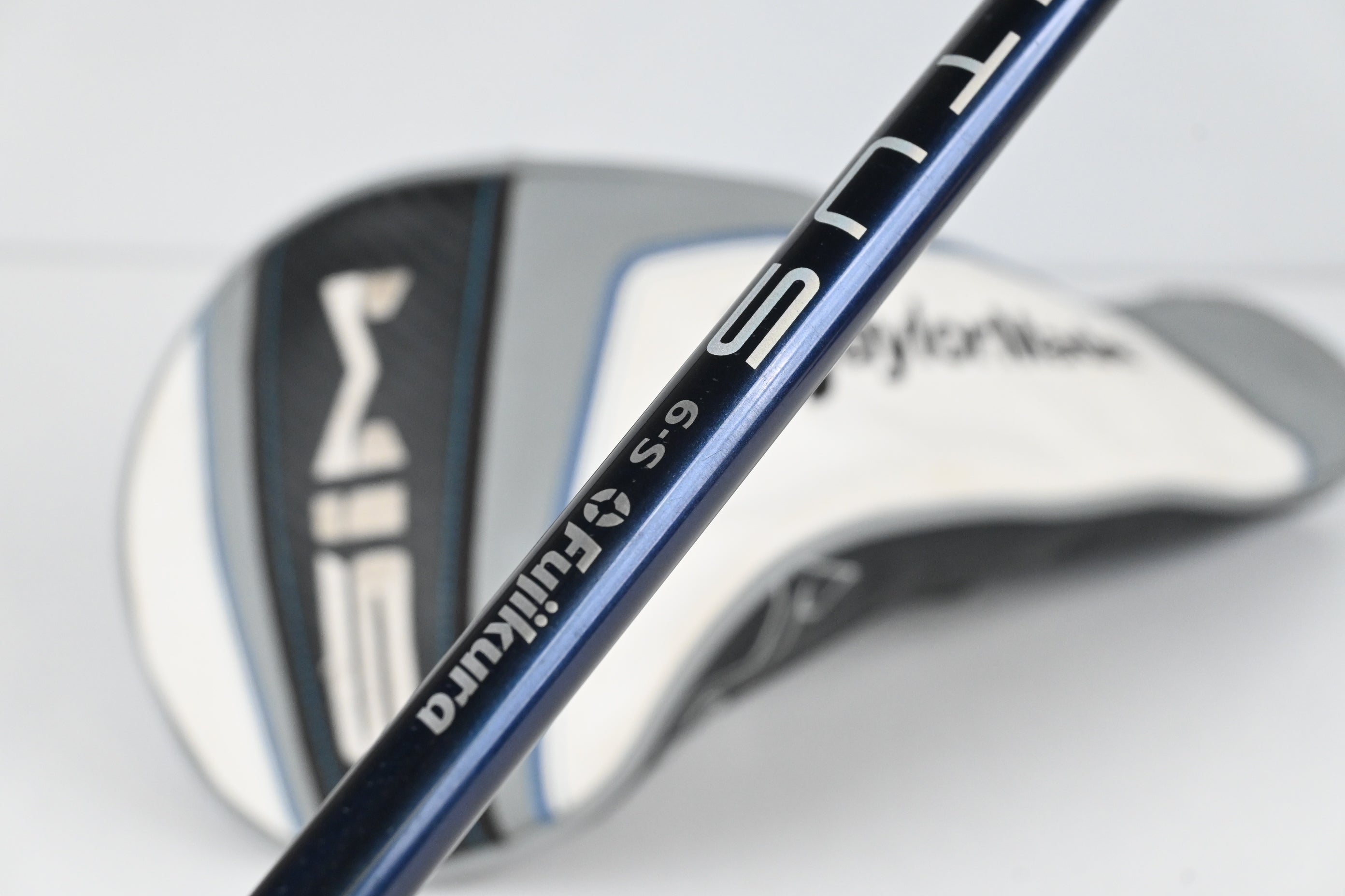 Taylormade SIM Max Driver / 10.5 Degree / Stiff Flex Ventus Blue 6 Shaft