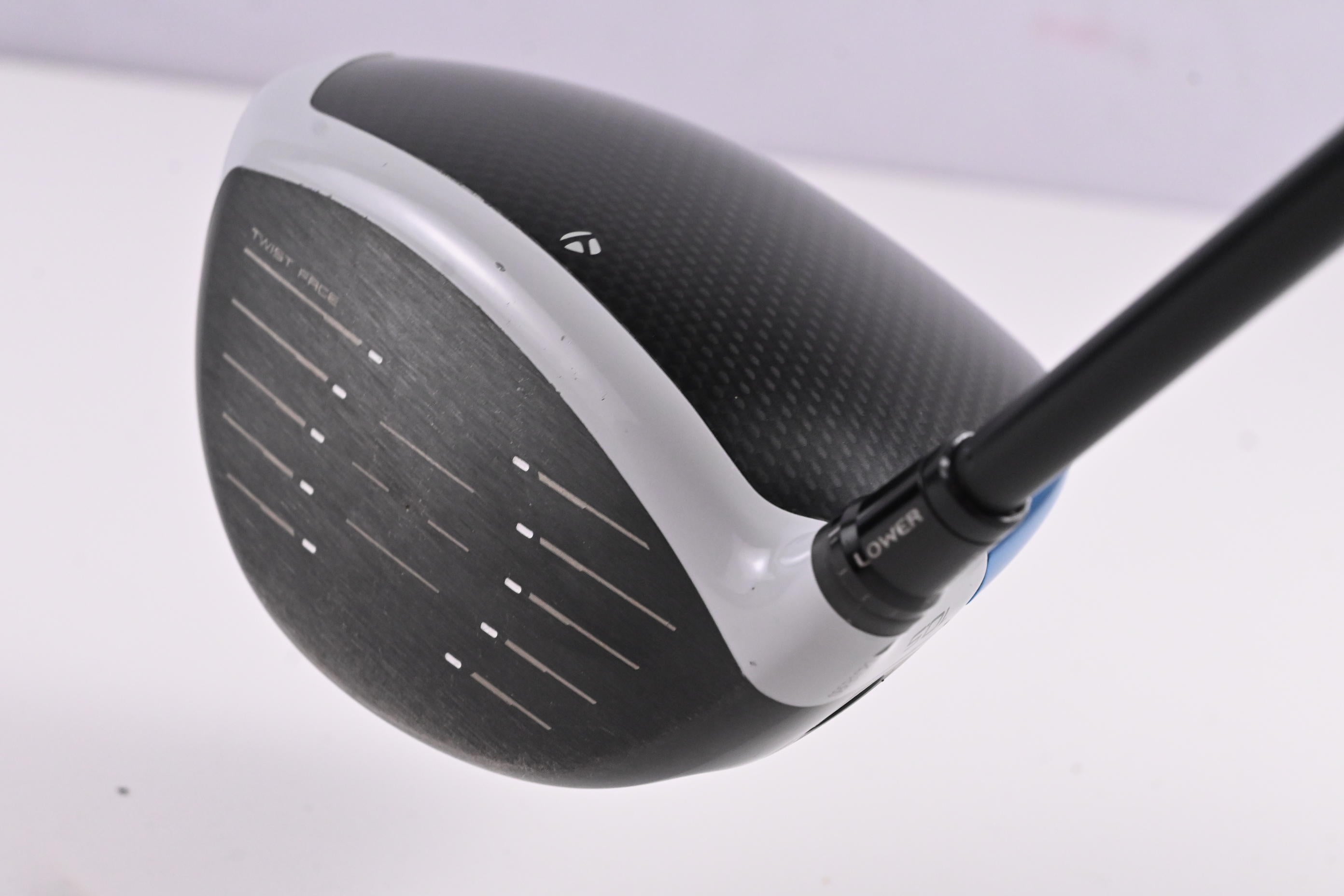 Taylormade SIM2 Max D Driver / 10.5 Degree / Stiff Flex Aldila Rogue Silver 60