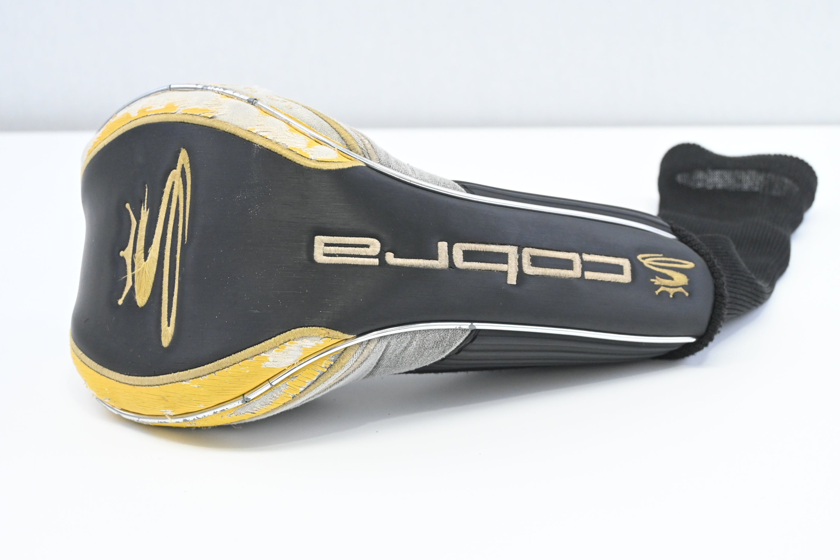 Cobra S2 Driver / 10.5 Degree / Regular Flex Fujikura MAX 65 Shaft