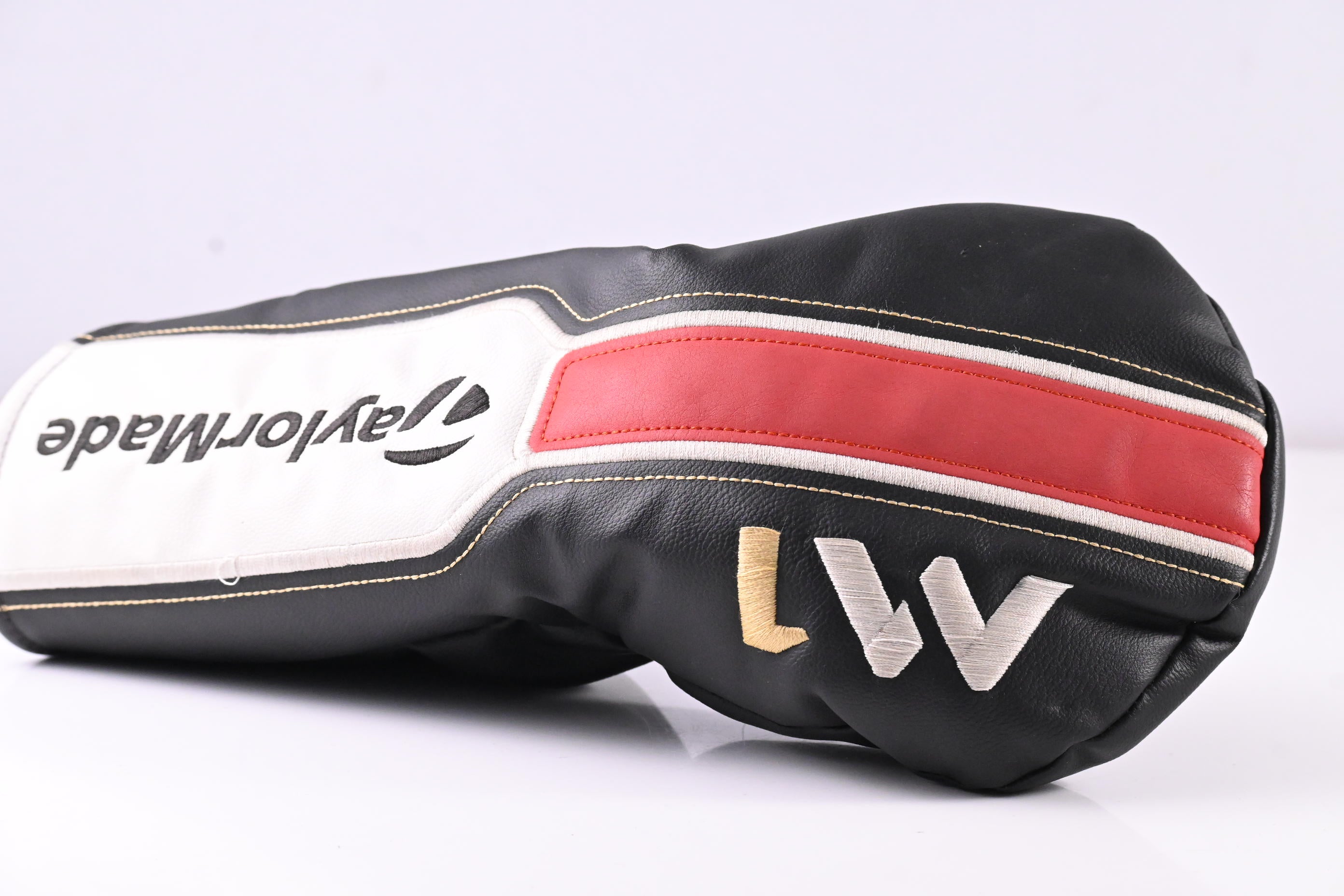 Taylormade M1 2016 Driver / 9.5 Degree / X-Flex Aldila Rogue White 70 Shaft