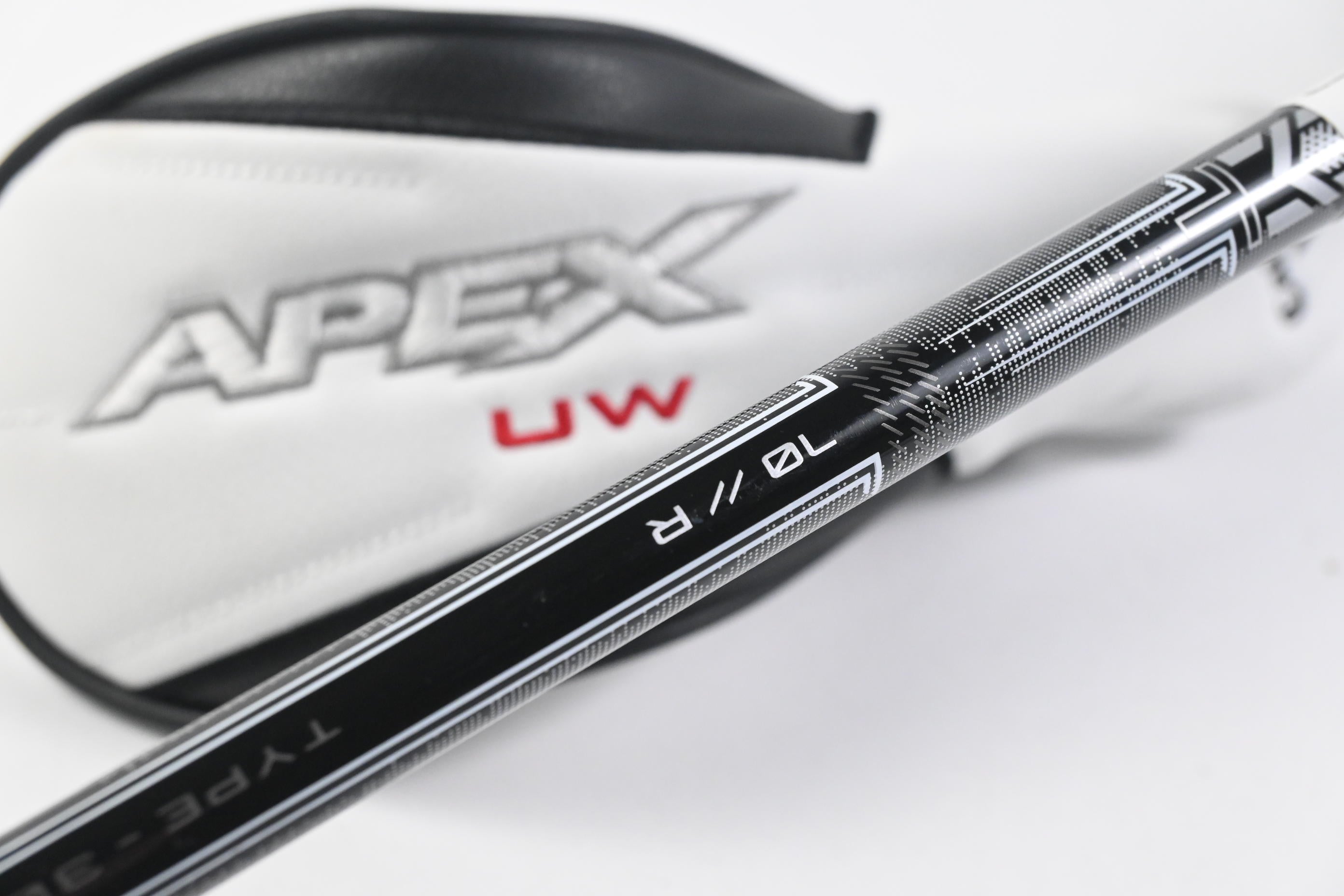 Callaway Apex UW 24 #4 Hybrid / 21 Degree / Regular Flex MMT 70 Shaft