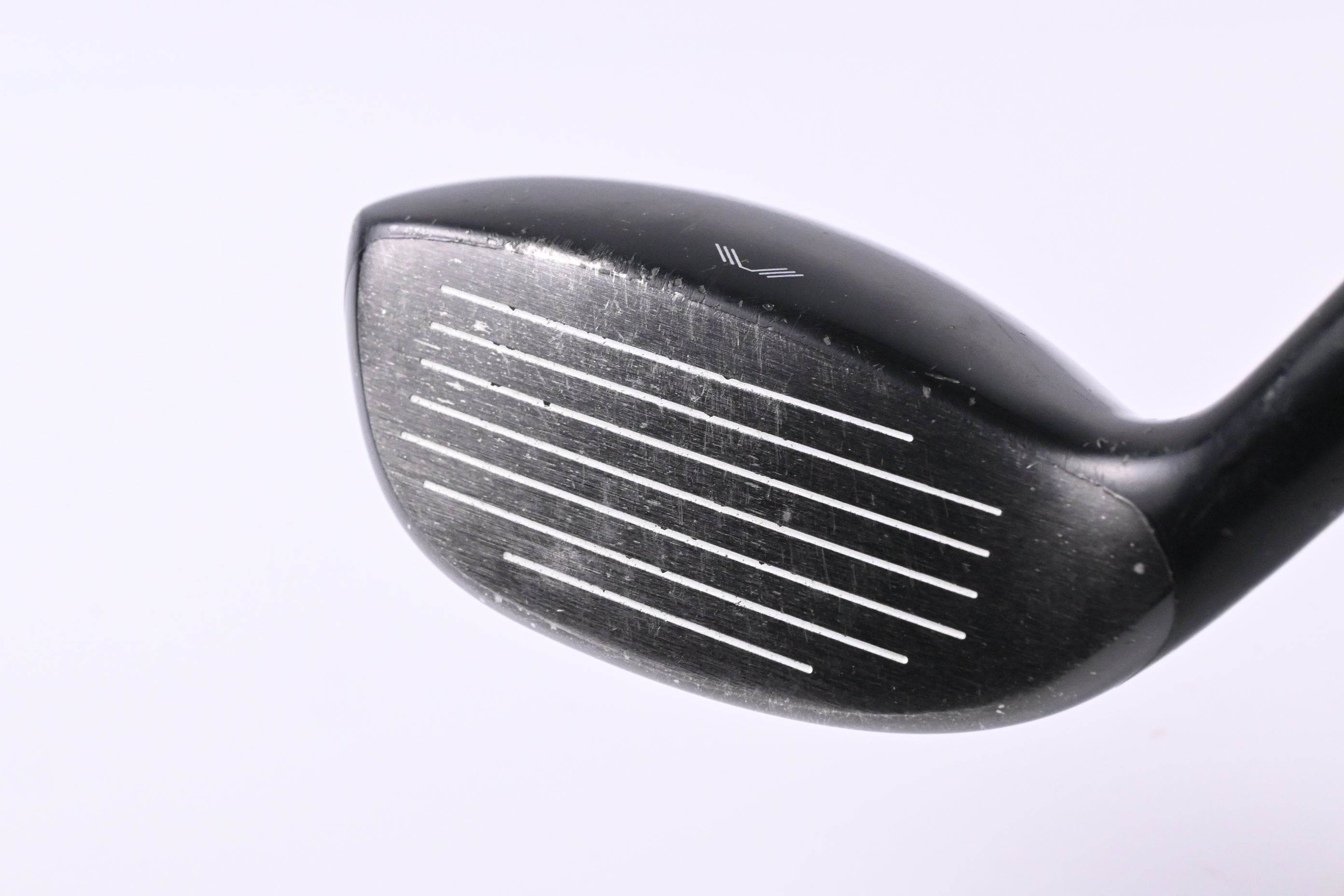 Wilson Staff D7 #4 Hybrid / 22 Degree / Regular Flex UST Recoil 460 Shaft