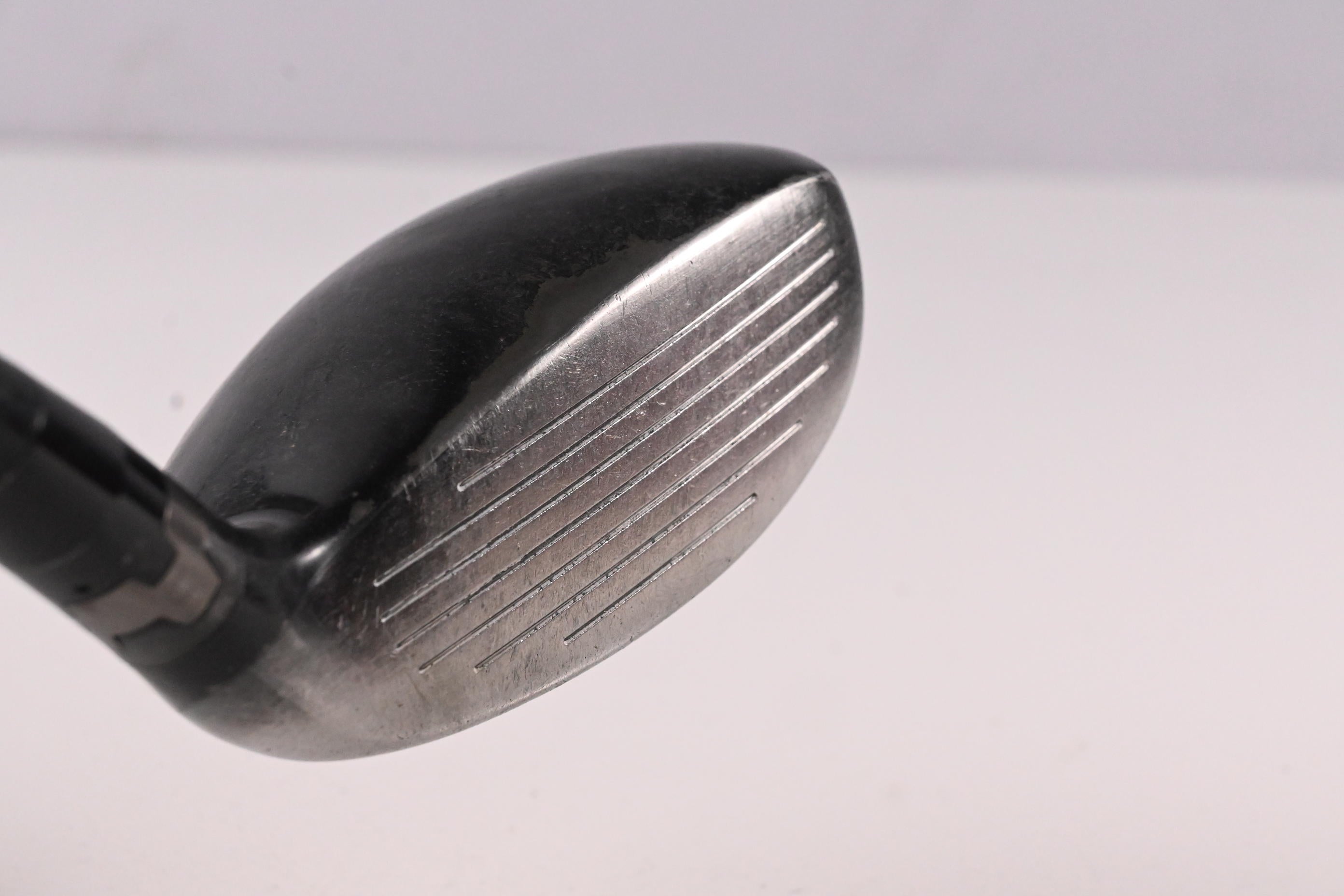 Left Hand Titleist 913H #2 Hybrid / 17 Degree / Stiff Flex Diamana Black D+ 92