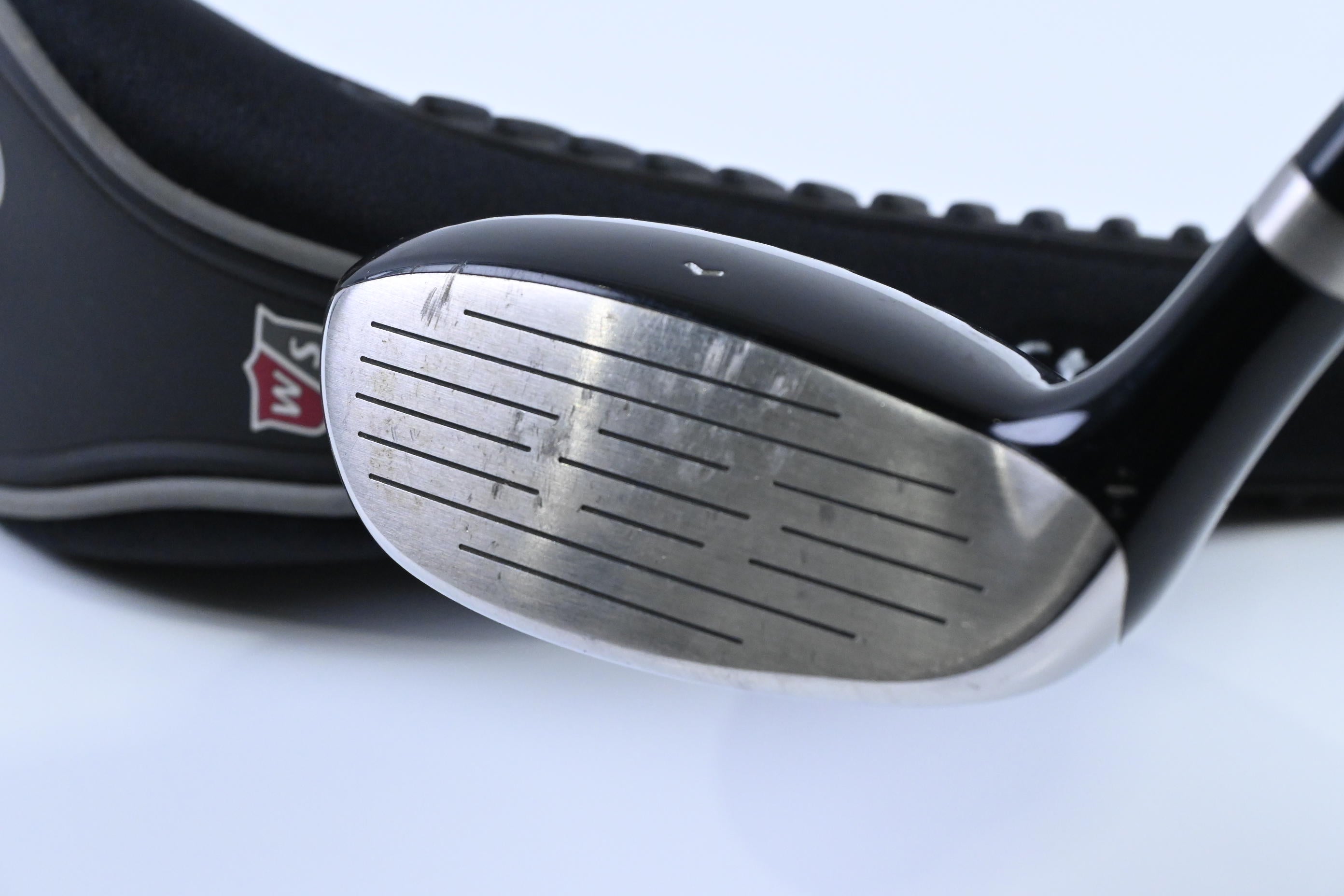 Wilson Staff Fybrid #3 Hybrid / 19.5 Degree / Regular Flex Proforce V2 66 Shaft