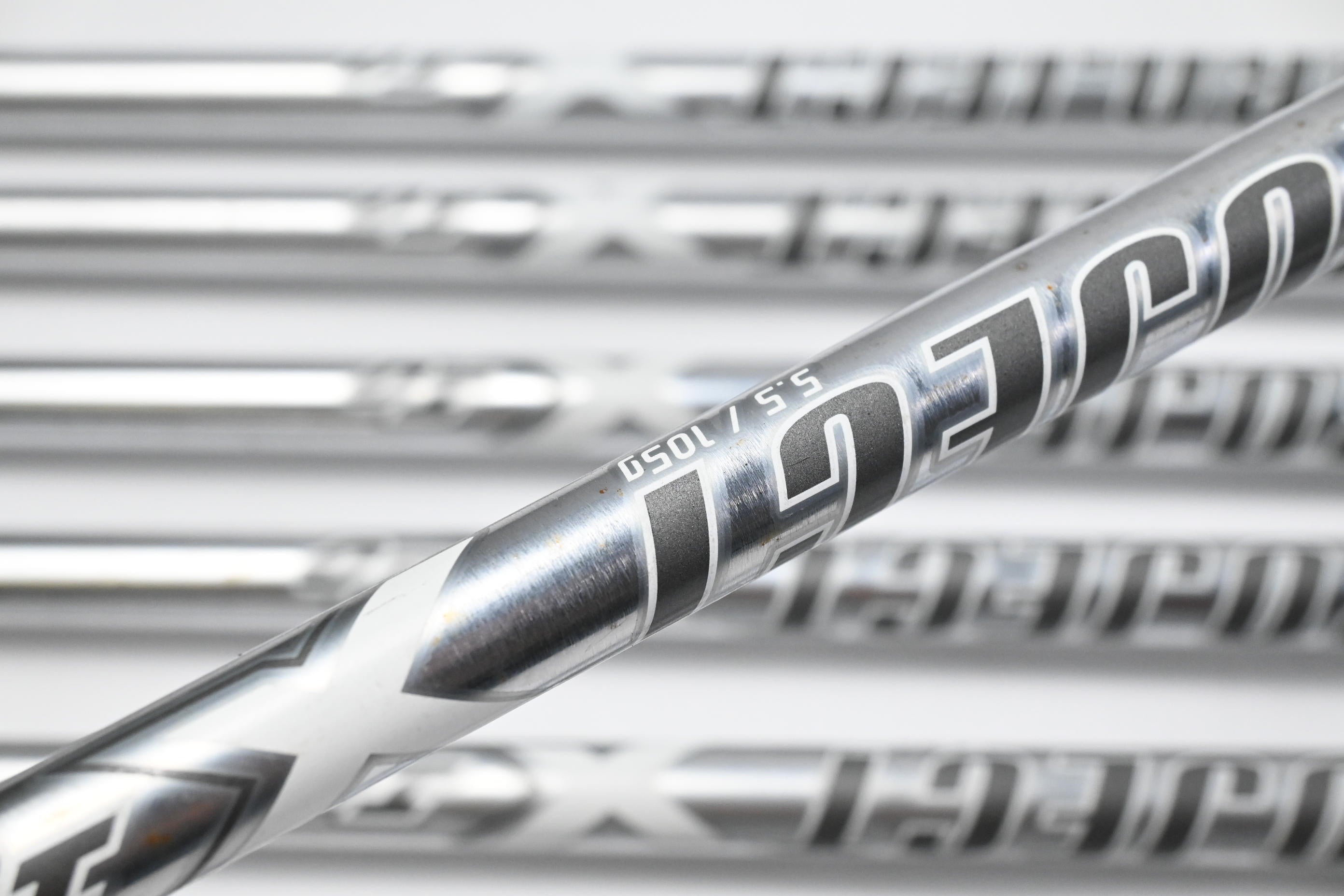 Mizuno Pro 225 Irons / 4-PW+GW / Regular+ Flex Project X I0 105 Shafts
