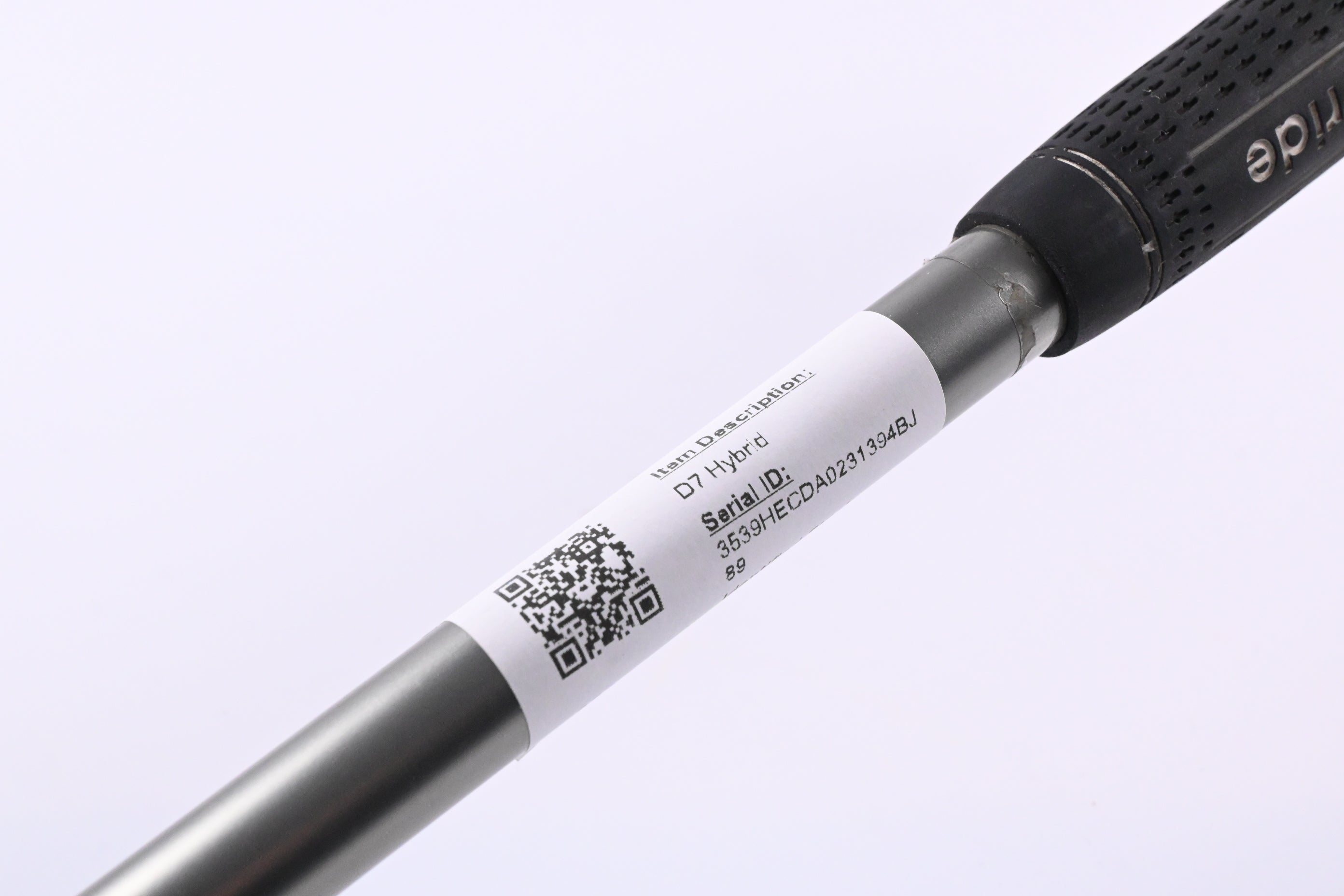 Wilson Staff D7 #4 Hybrid / 22 Degree / Regular Flex UST Recoil 460 Shaft