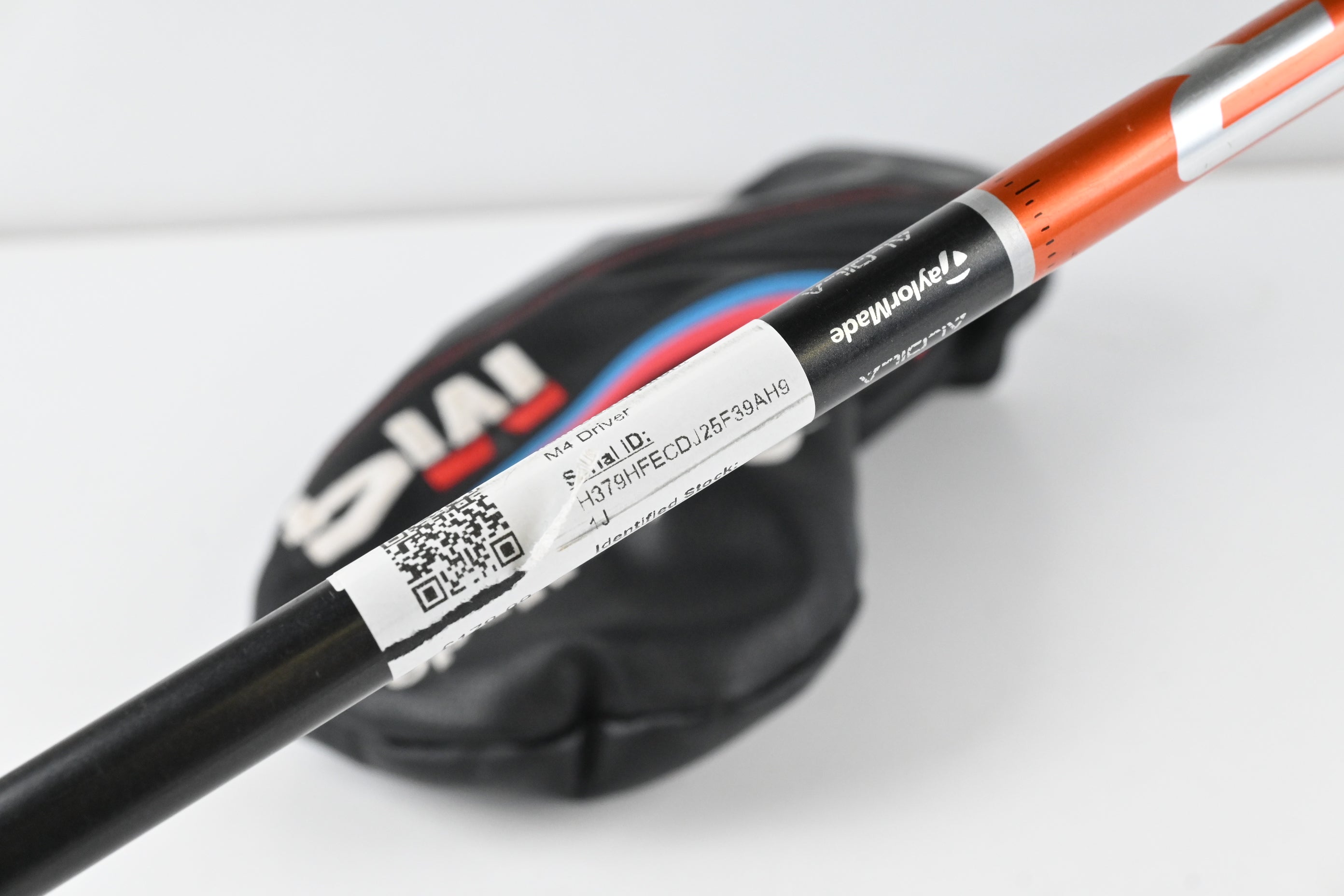 Taylormade M4 Driver / 10.5 Degree / Stiff Flex Aldila RIP Phenom 55 Shaft