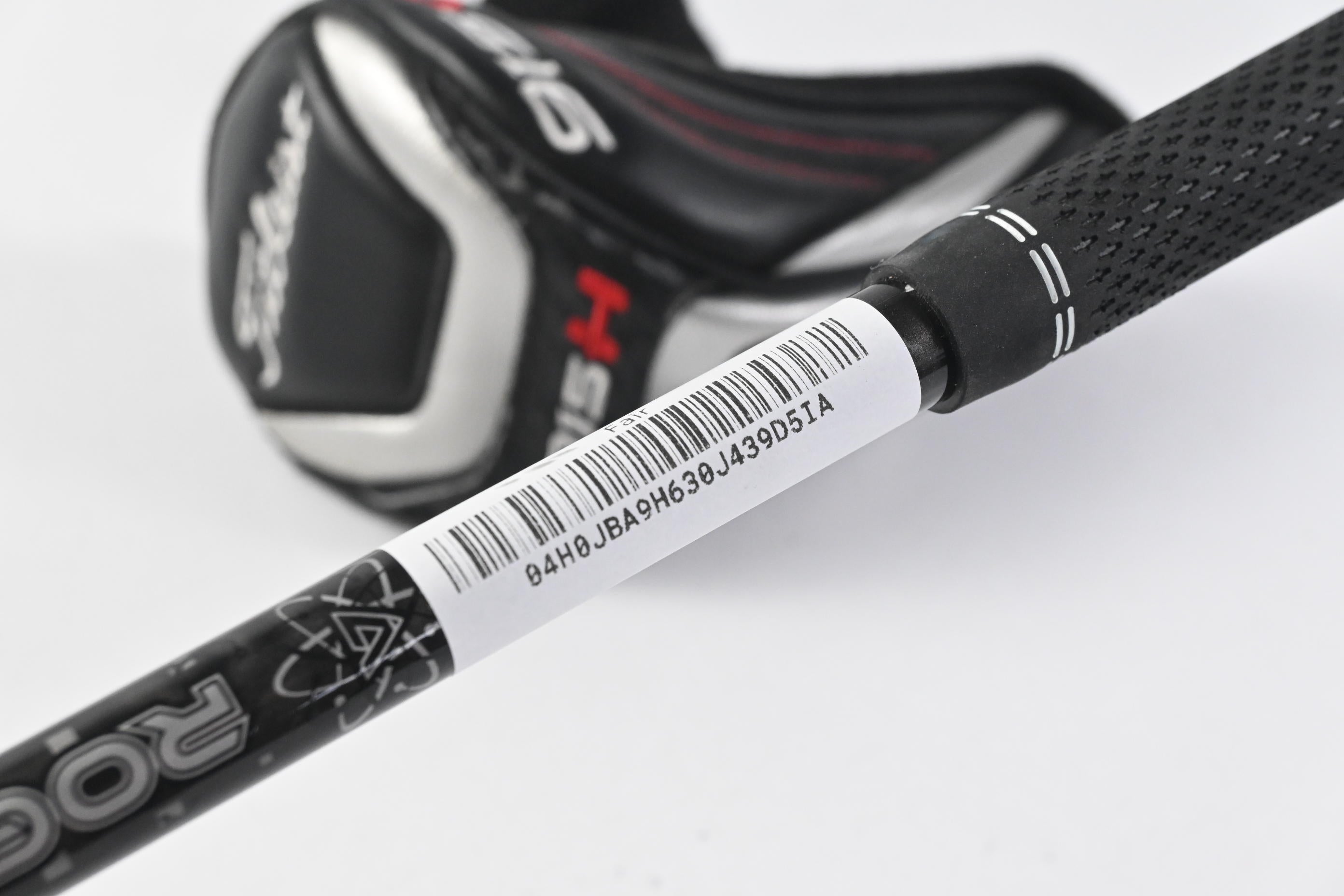Titleist 915H #2 Hybrid / 18 Degree / Stiff Flex Aldila Rogue Black 85 Shaft