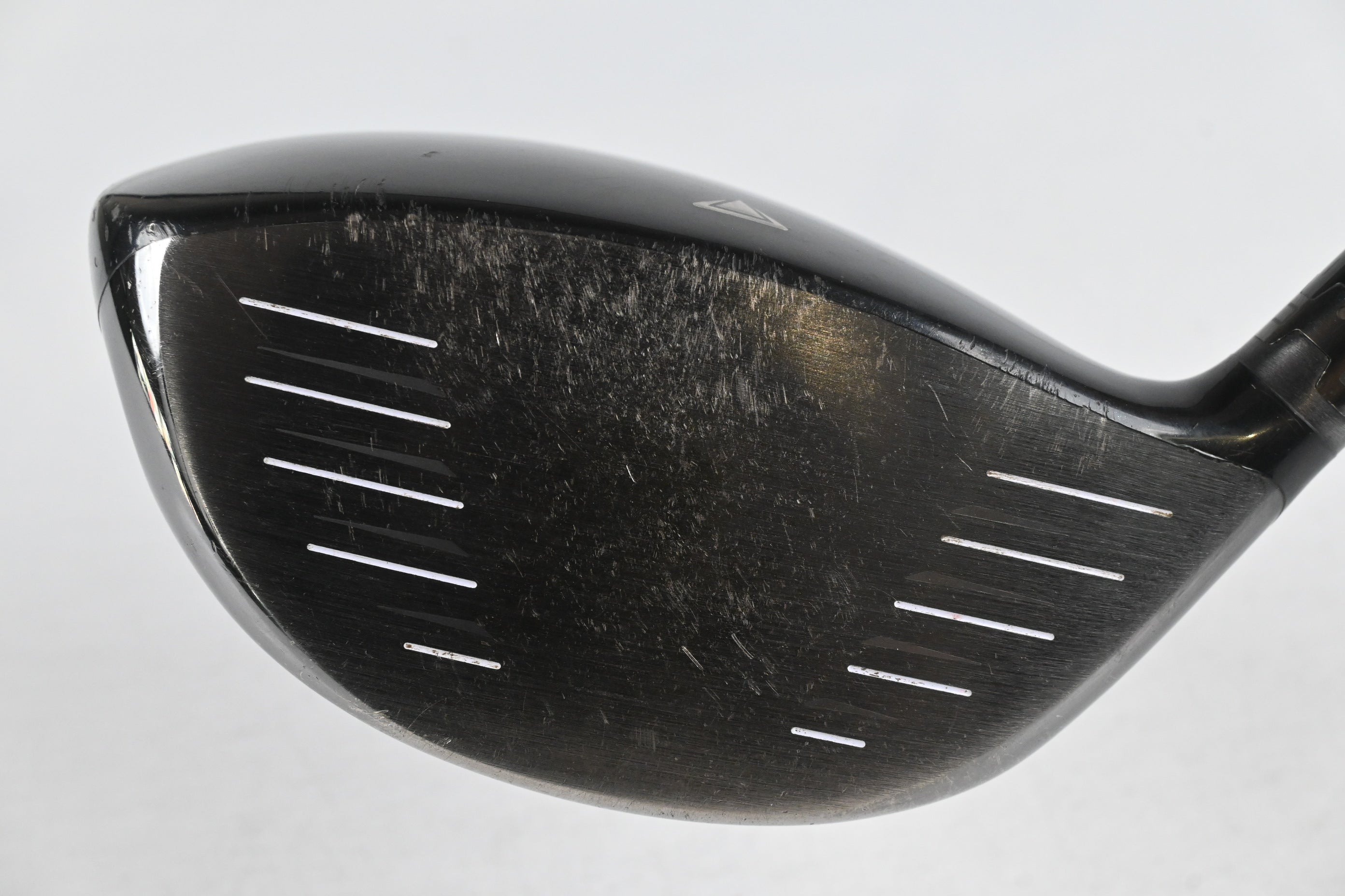 Titleist 915 D2 Driver / 9.5 Degree / Stiff Flex Diamana 'ahina 82 Shaft