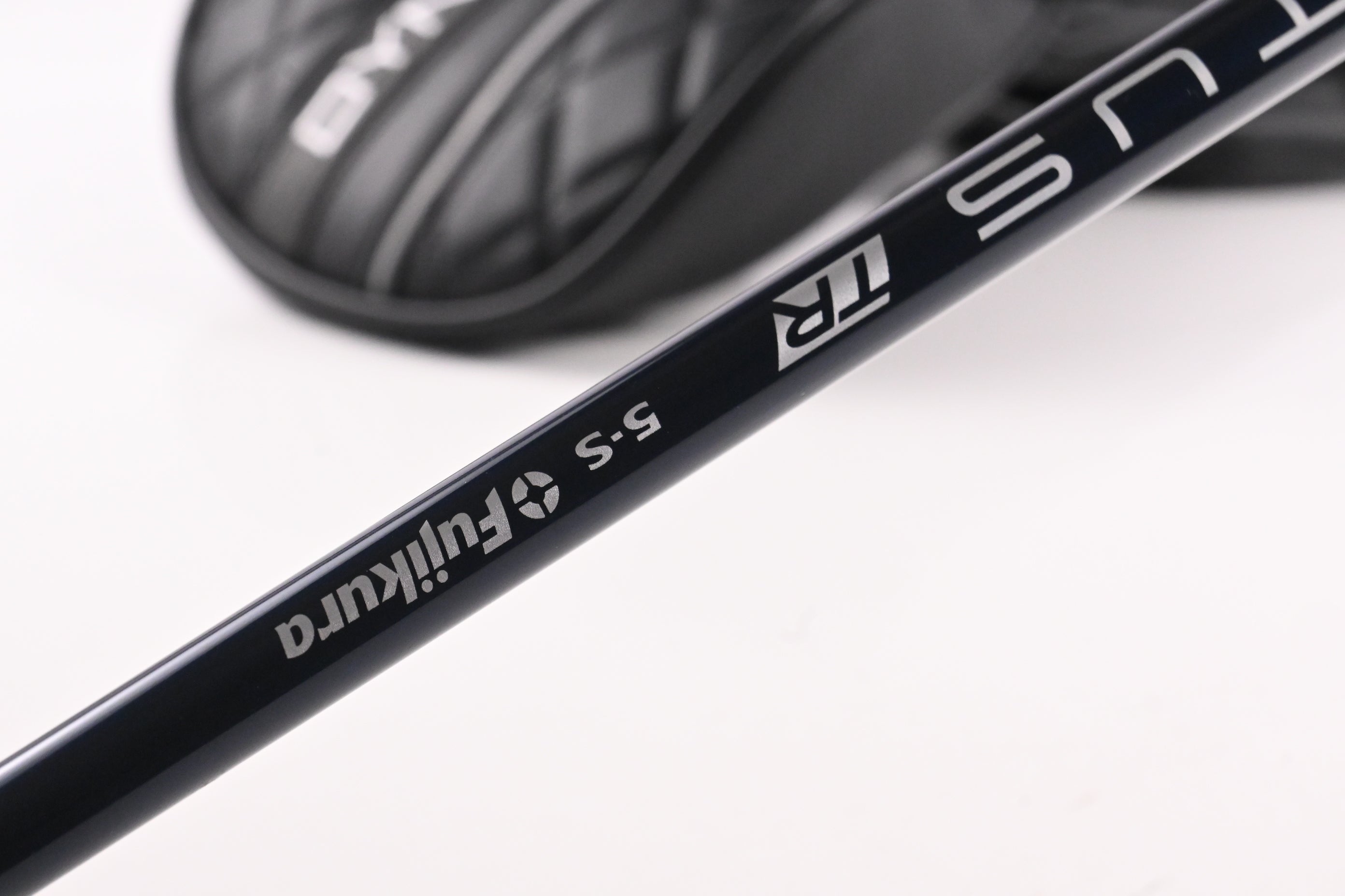 Wilson Staff DYNAPWR 2025 Carbon Driver / 10.5 Degree / Stiff Flex Ventus TR