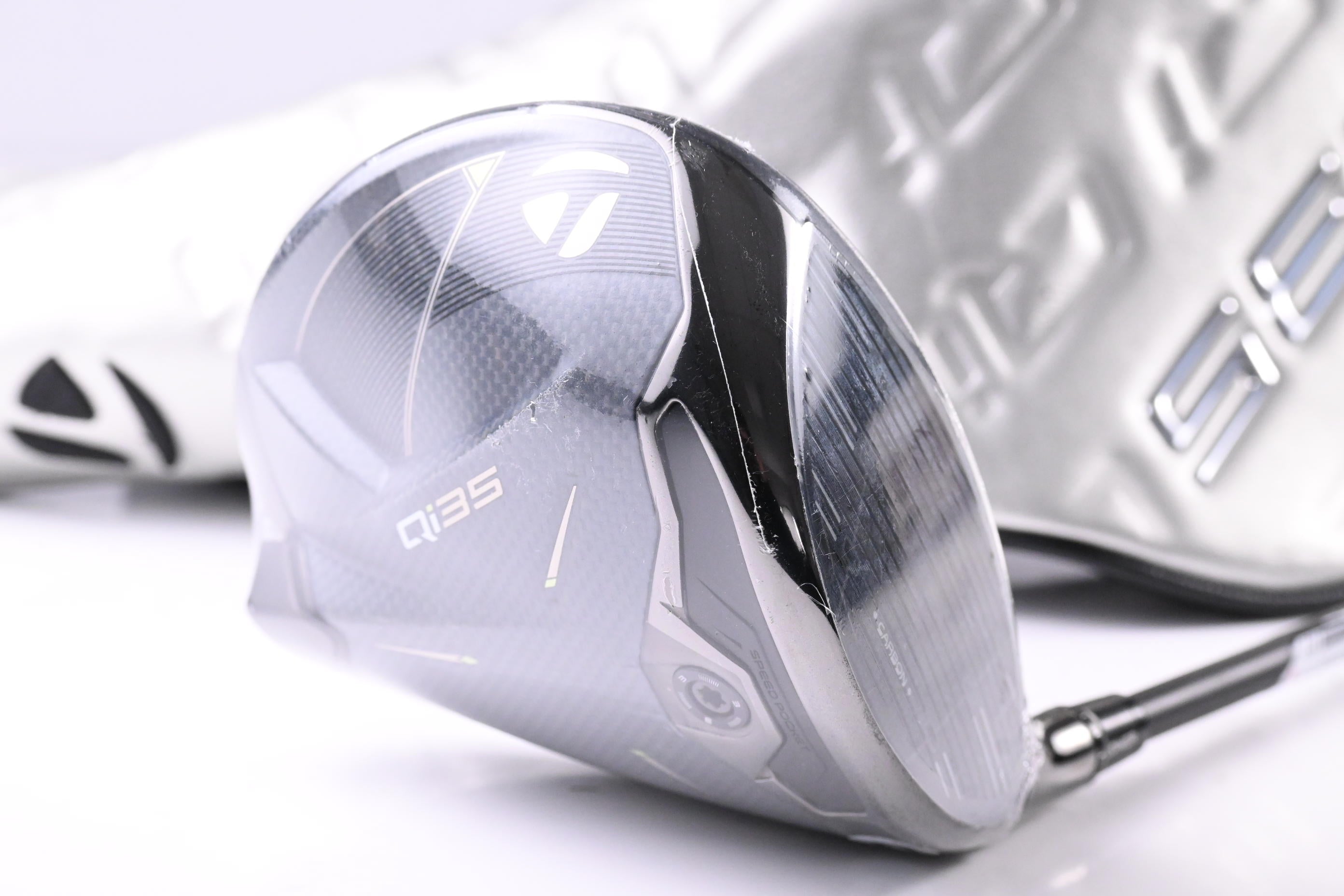 Taylormade Qi35 Driver / 12 Degree / Regular Flex Fujikura Ventus Blue 5 Shaft