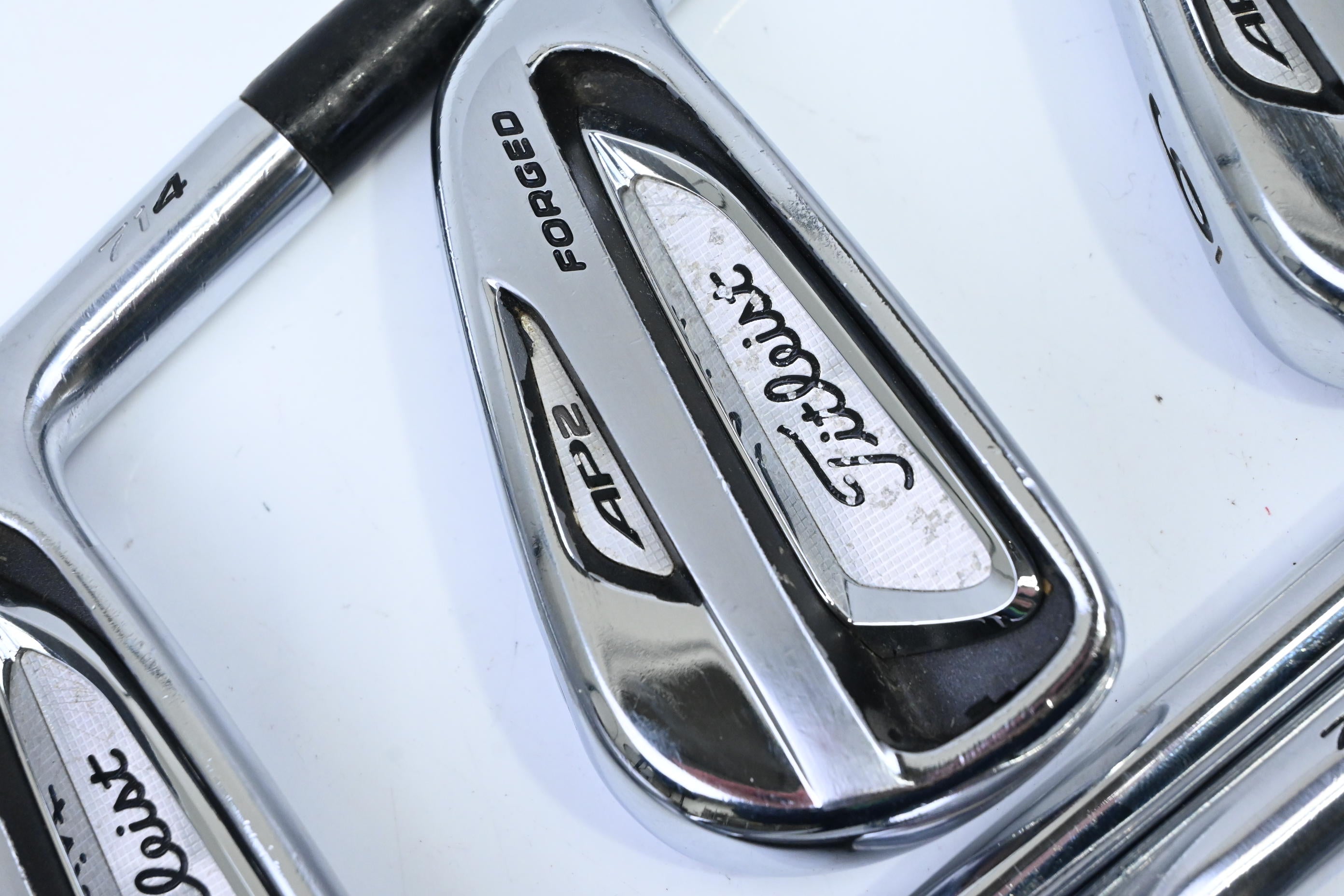 Titleist 714 AP2 Irons / 4-9i / Regular Flex KBS Tour Shafts