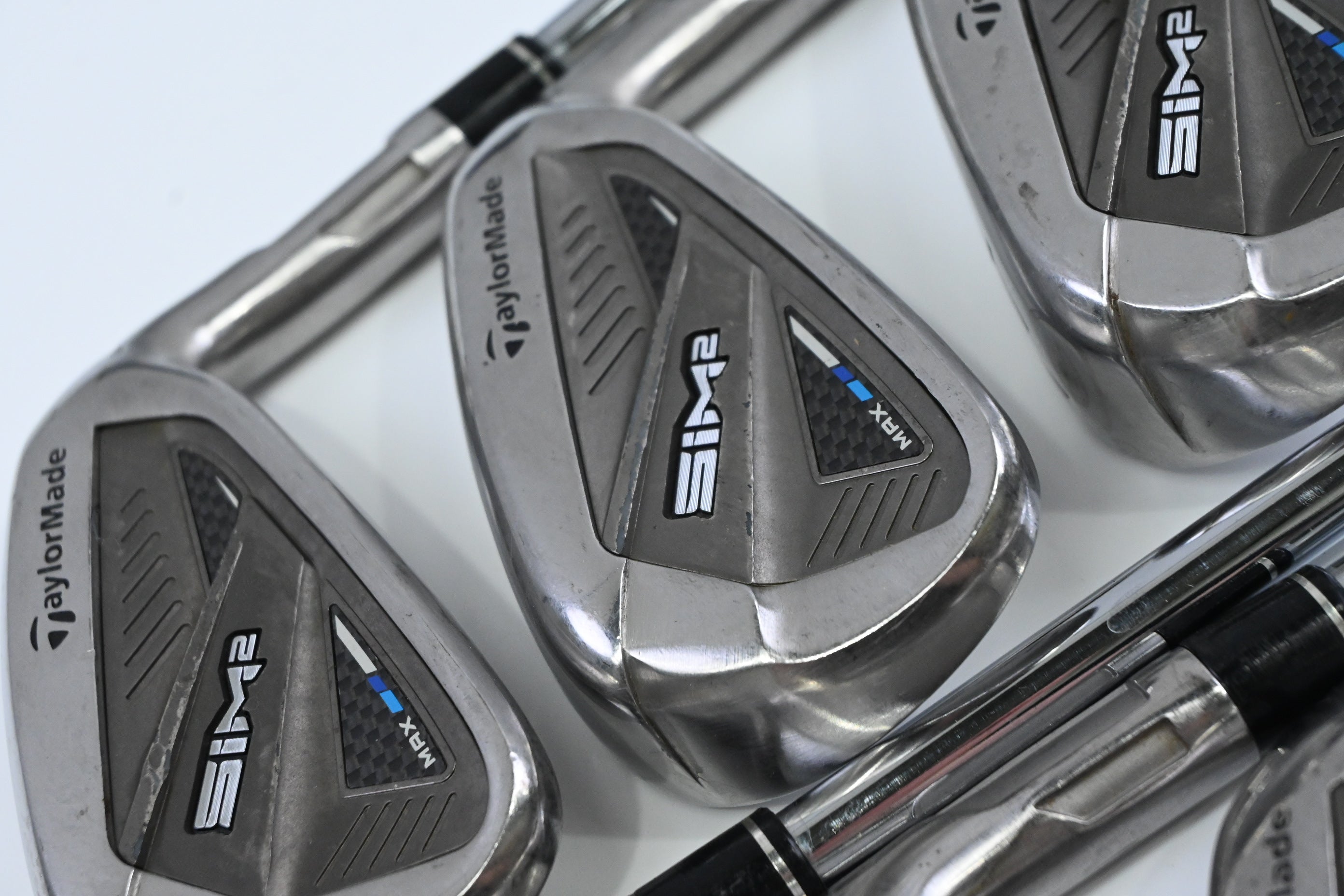 Taylormade SIM2 Max Irons / 5-PW+SW / Regular Flex Elevate 95 Shafts