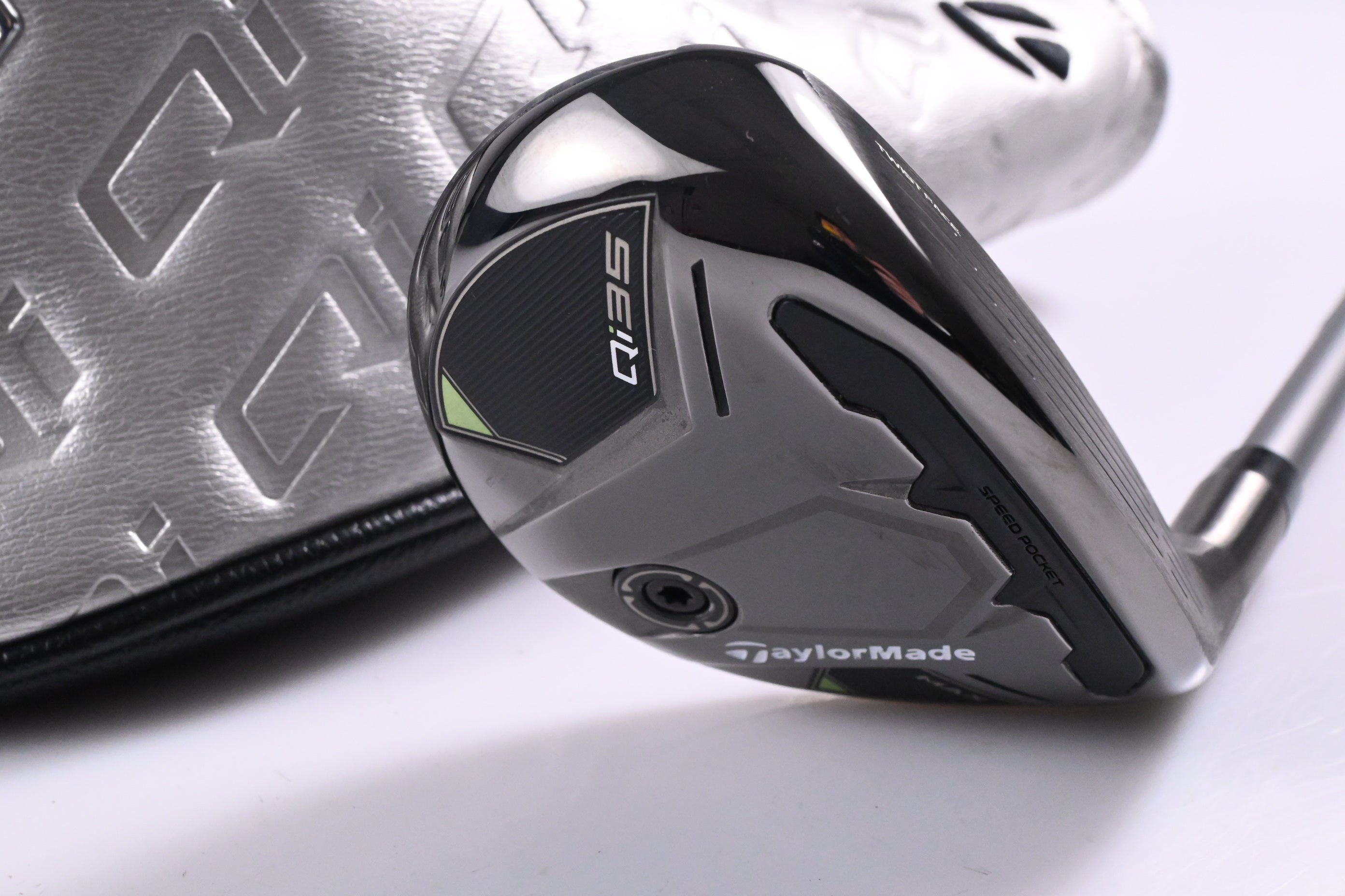 Taylormade Qi35 Max #4 Hybrid / 23 Degree / Regular Flex Fujikura Air Speeder 50
