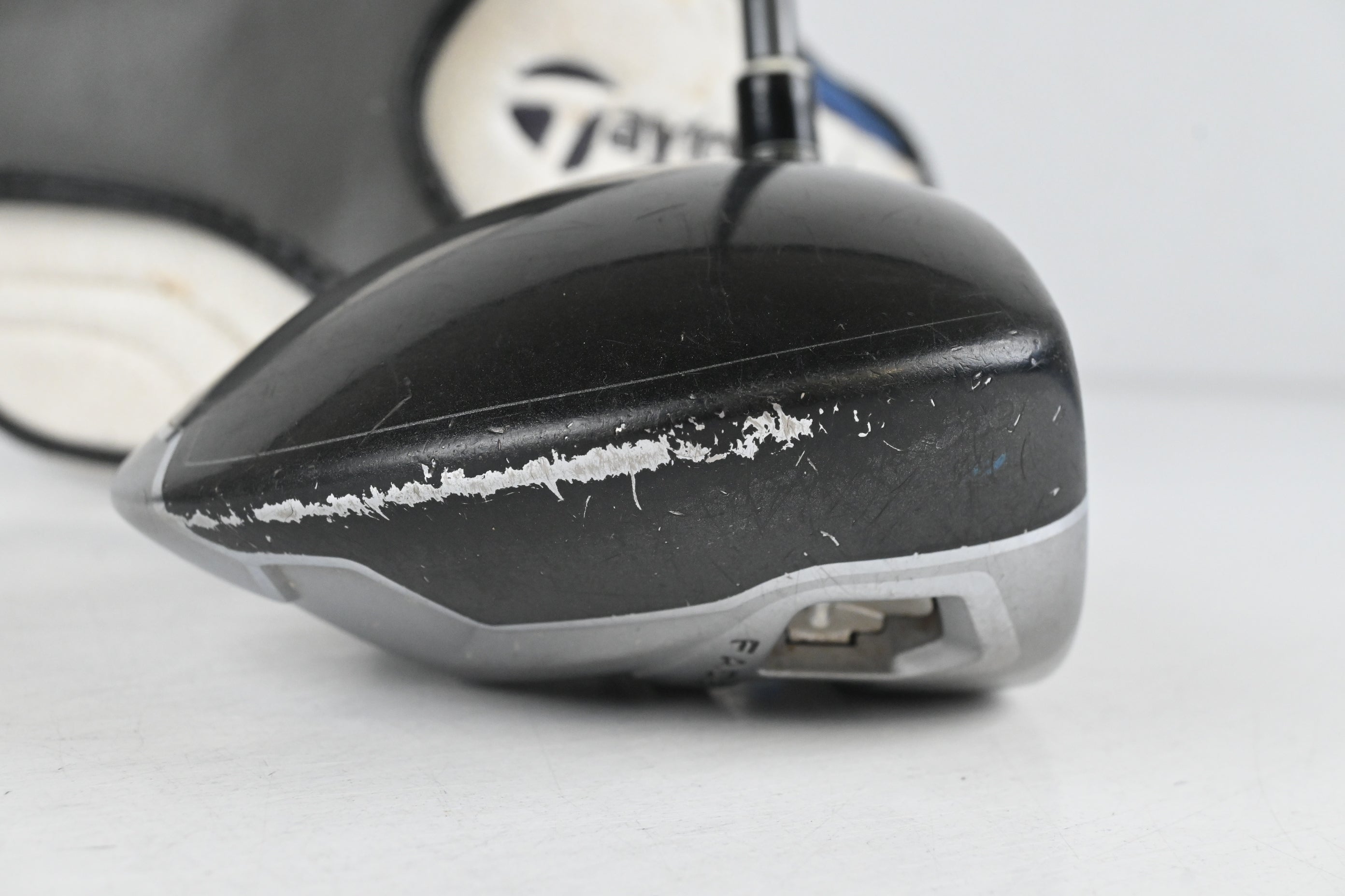 Taylormade SLDR Driver / 10.5 Degree / Senior Flex Fujikura Speeder 57 Shaft