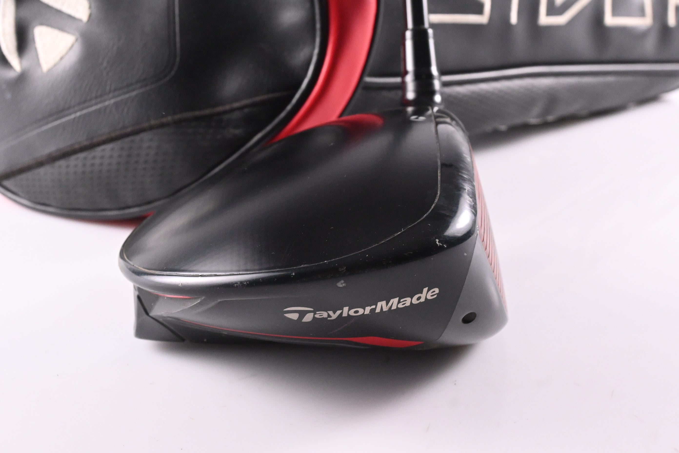 Taylormade Stealth Driver / 10.5 Degree / Stiff Flex Ventus Red 5 Shaft