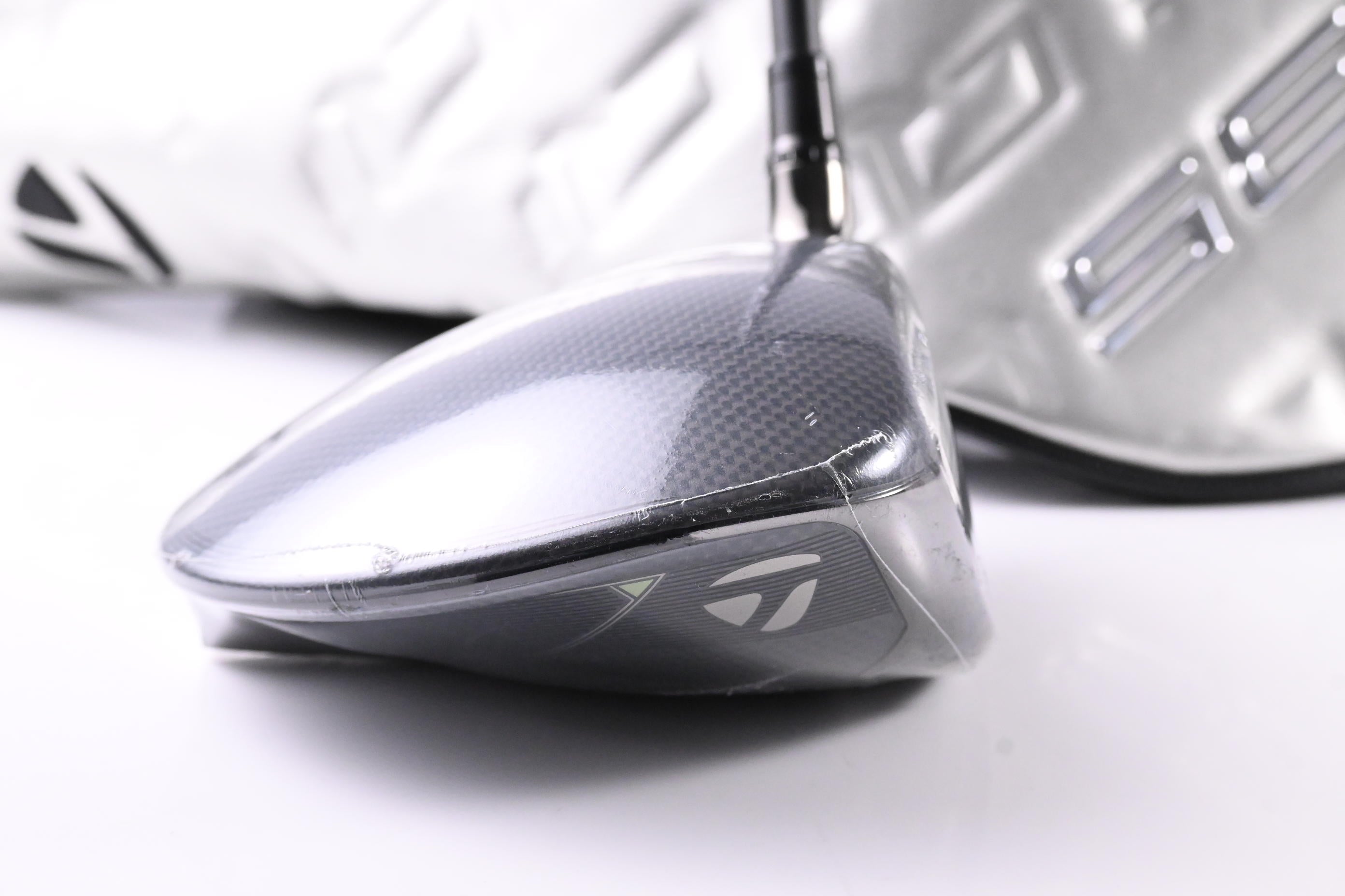 Taylormade Qi35 Driver / 12 Degree / Regular Flex Fujikura Ventus Blue 5 Shaft