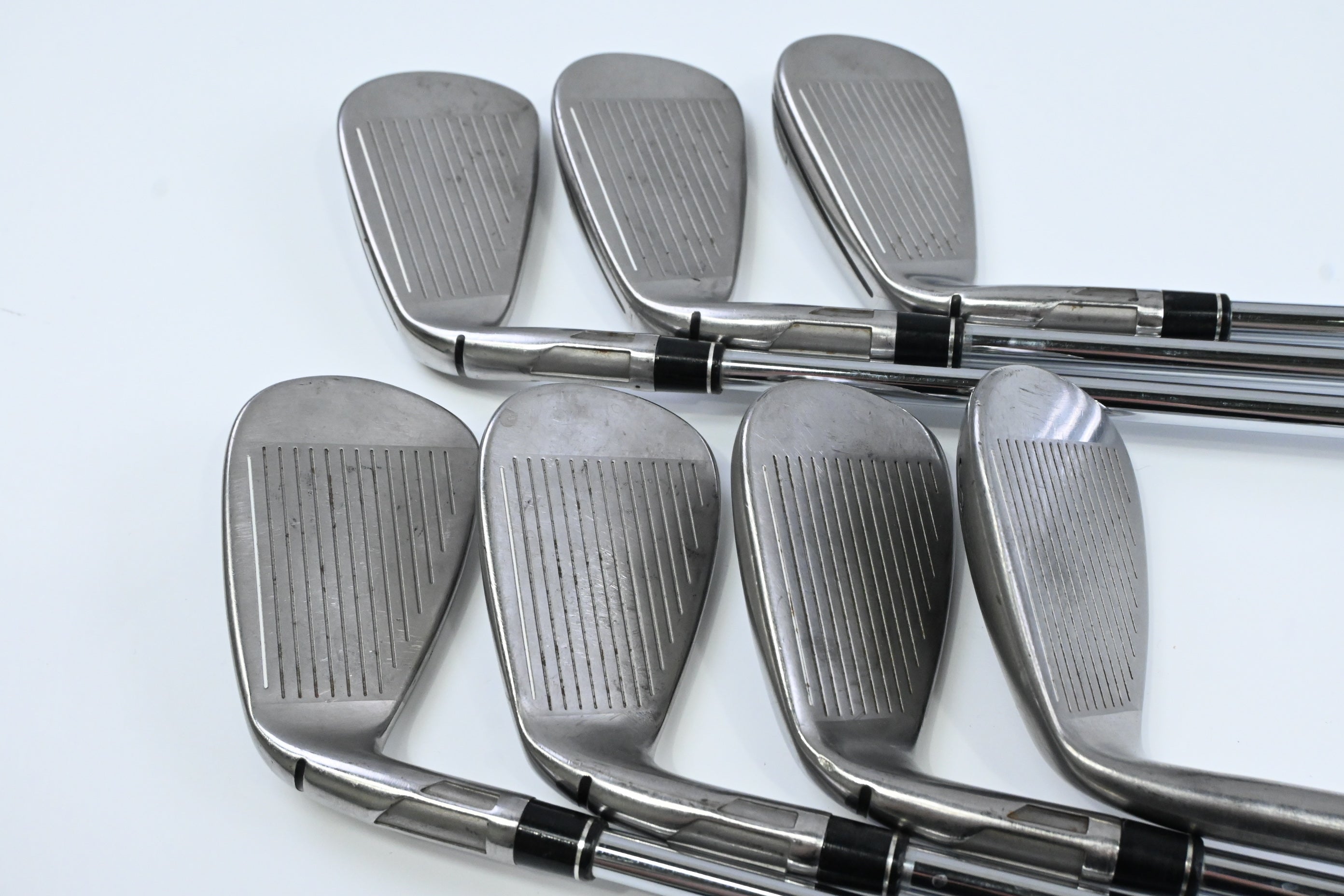 Taylormade SIM2 Max Irons / 5-PW+SW / Regular Flex Elevate 95 Shafts