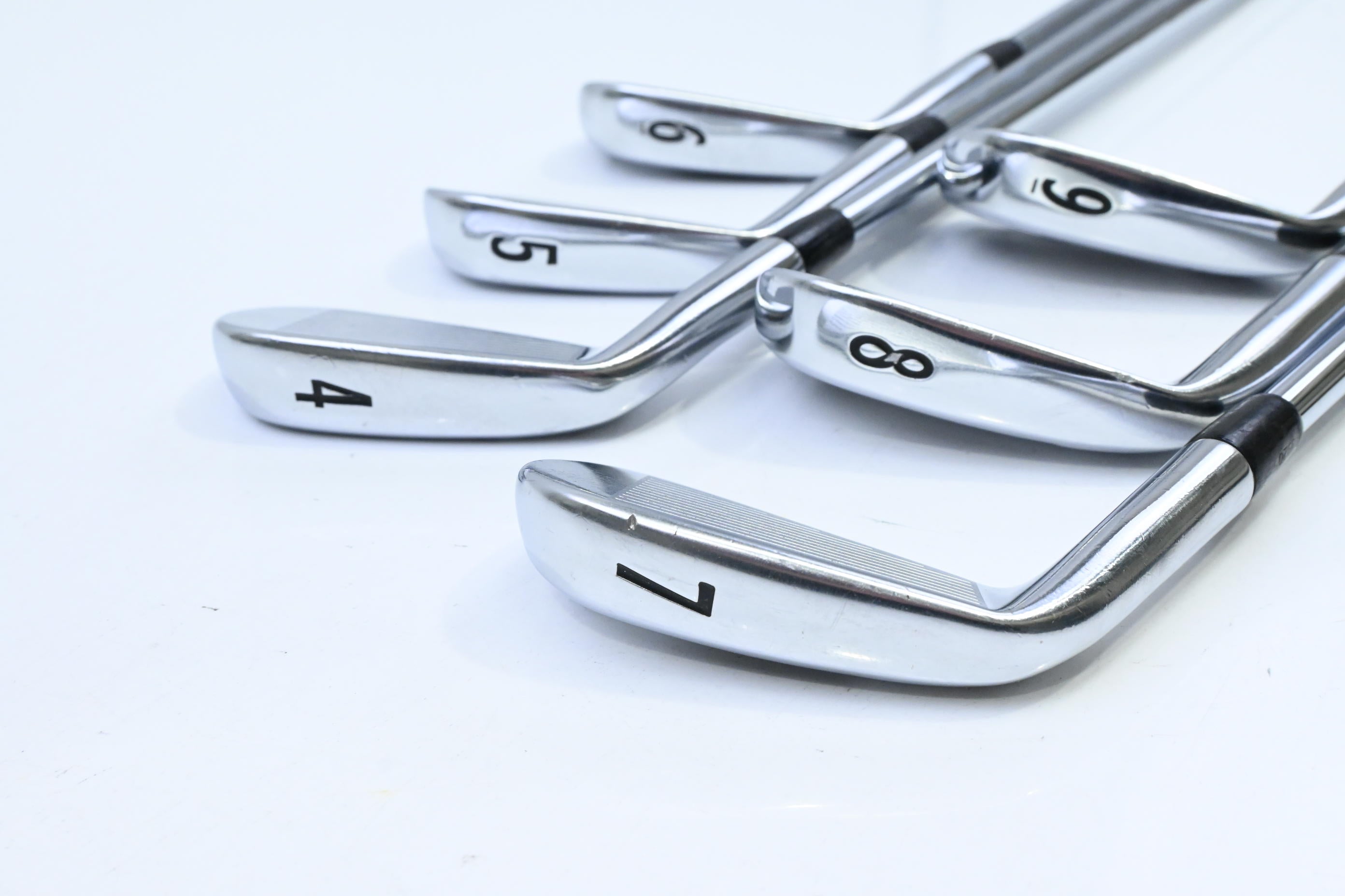 Titleist 714 AP2 Irons / 4-9i / Regular Flex KBS Tour Shafts