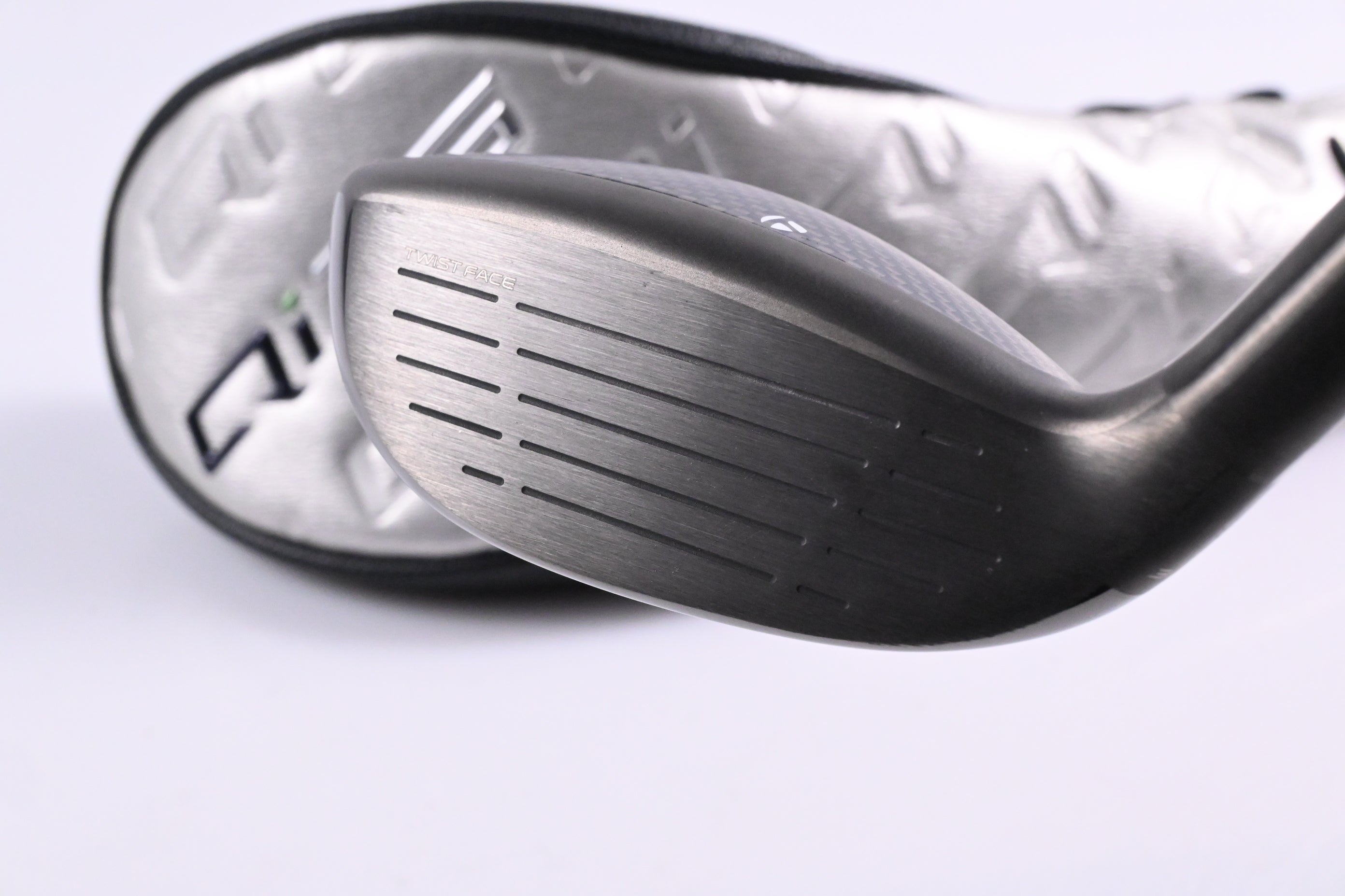 Taylormade Qi35 Max #4 Hybrid / 23 Degree / Regular Flex Fujikura Air Speeder 50