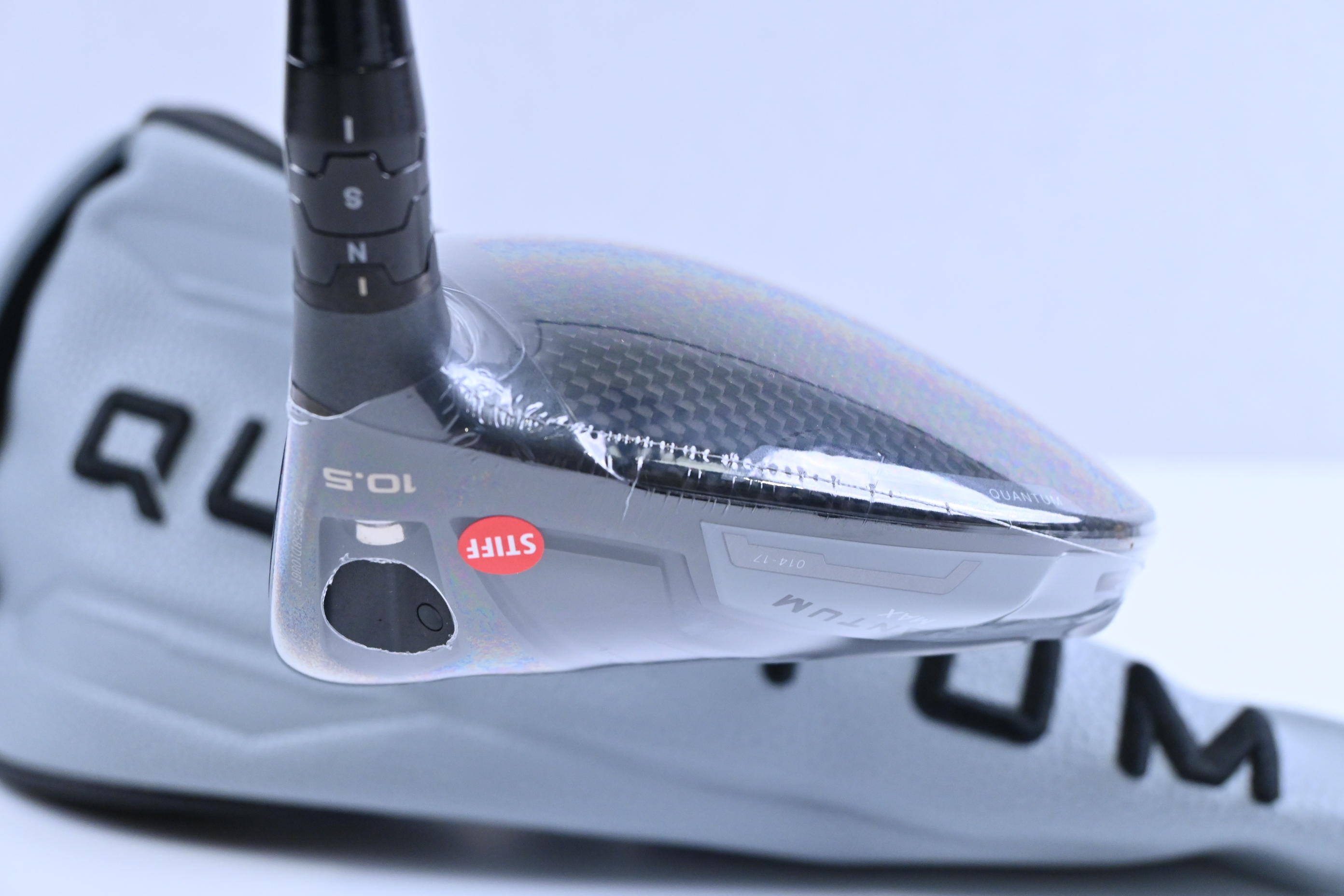 Callaway Quantum Max Driver / 10.5 Degree / Stiff Flex Denali Frost Silver 50