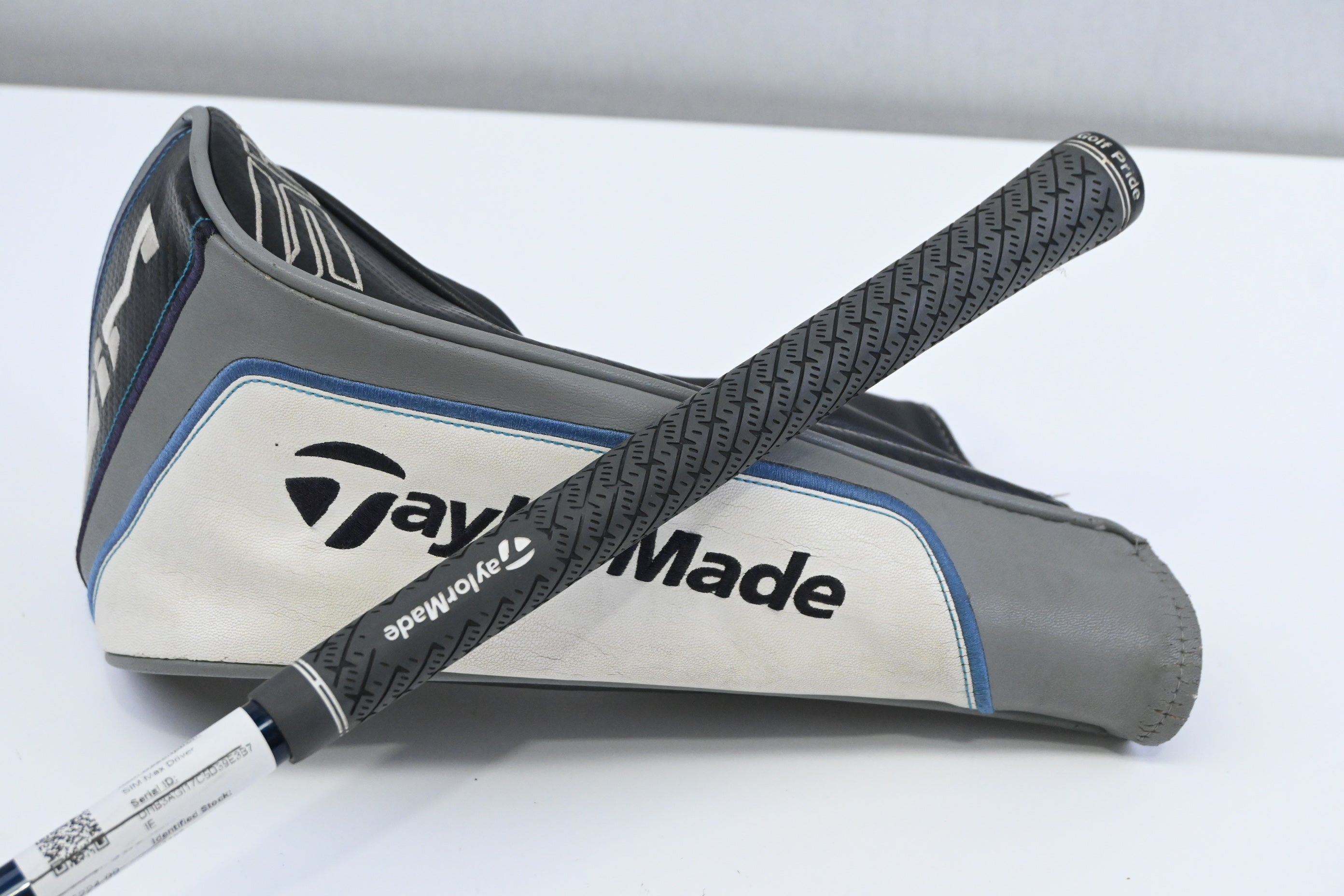 Taylormade SIM Max Driver / 10.5 Degree / Regular Flex Fujikura Ventus Blue 6
