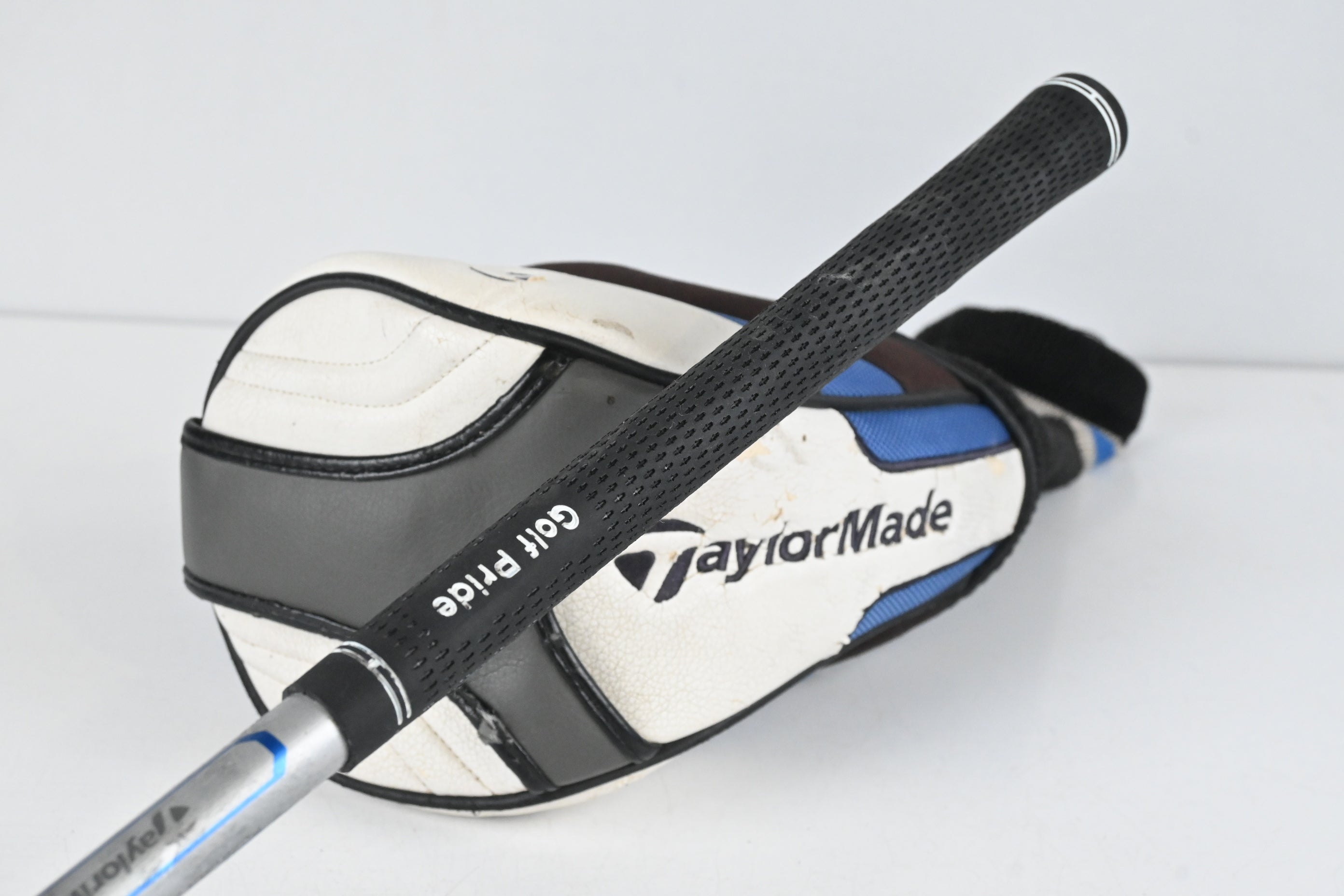 Taylormade SLDR Driver / 10.5 Degree / Senior Flex Fujikura Speeder 57 Shaft
