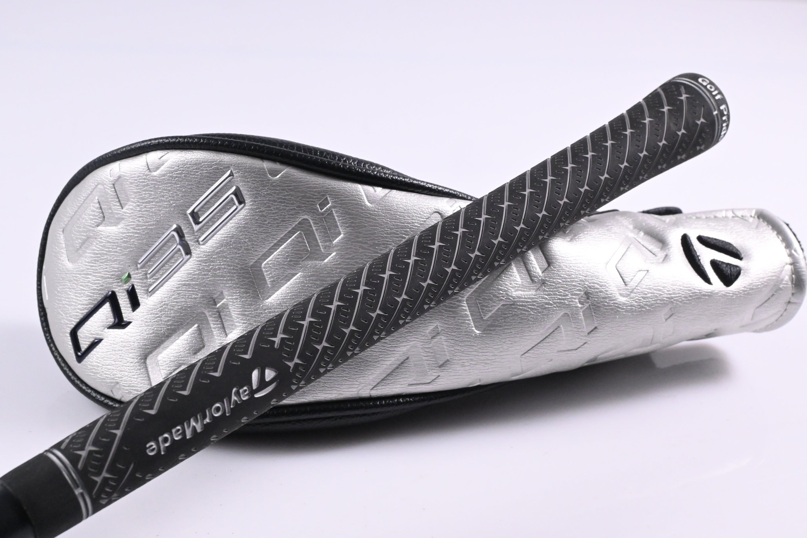 Taylormade Qi35 Max #4 Hybrid / 23 Degree / Regular Flex Fujikura Air Speeder 50