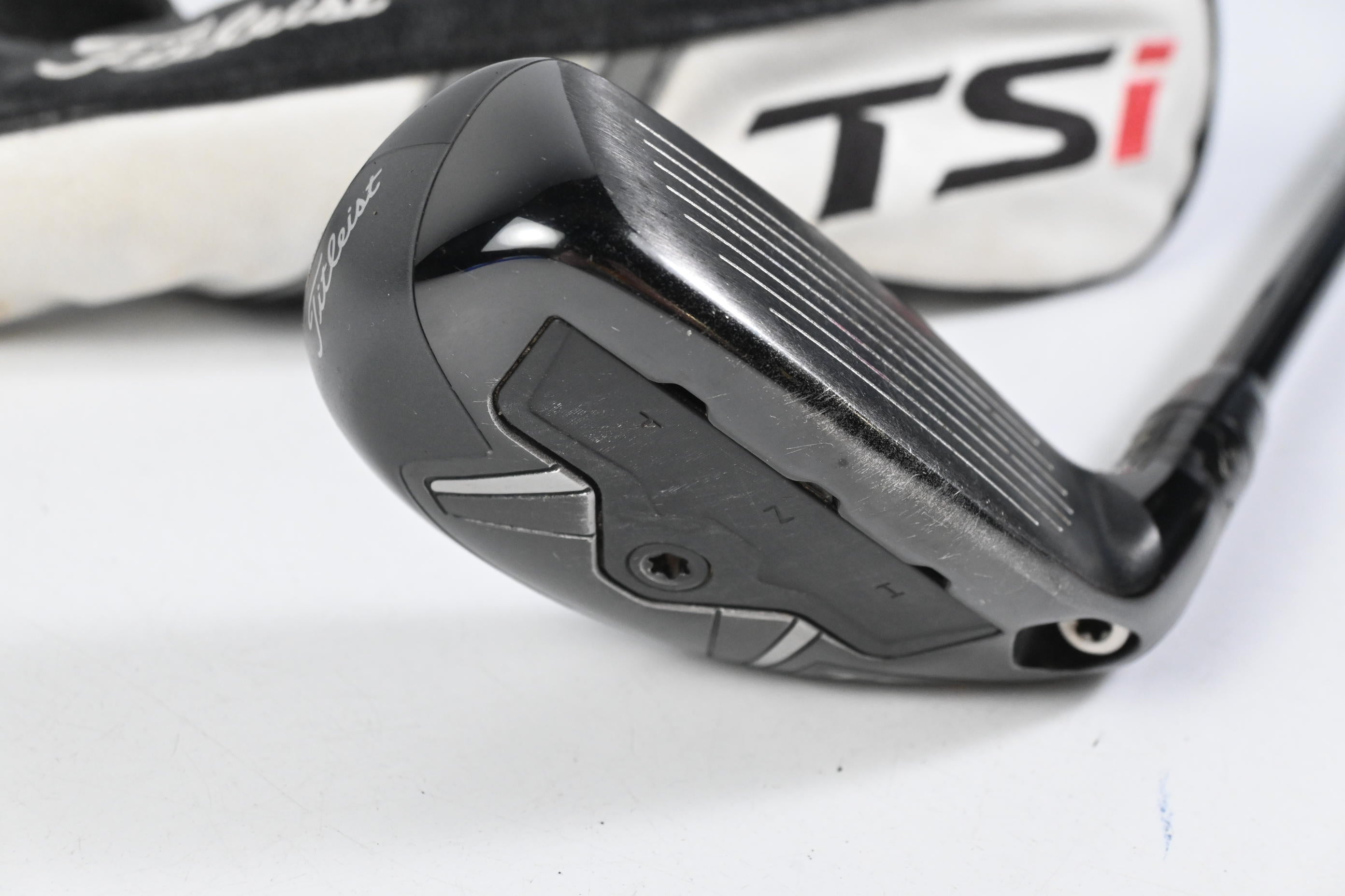 Titleist TSi3 #2 Hybrid / 18 Degree / Regular Flex Tensei CK Red 60 Shaft