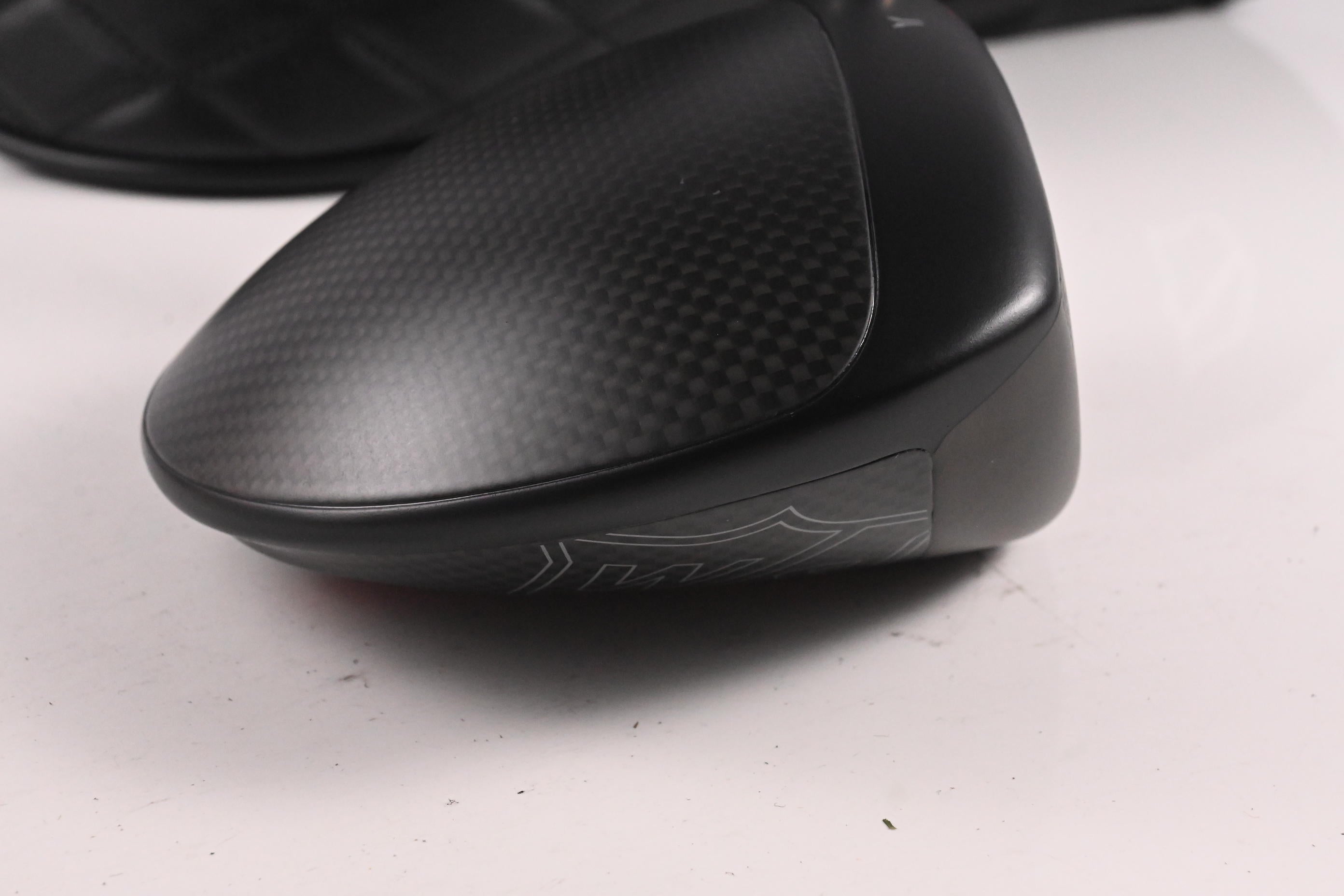 Wilson Dynapower Carbon 2023 Driver / 9 Degree / Stiff Flex UST LINQ Red 5 M40X