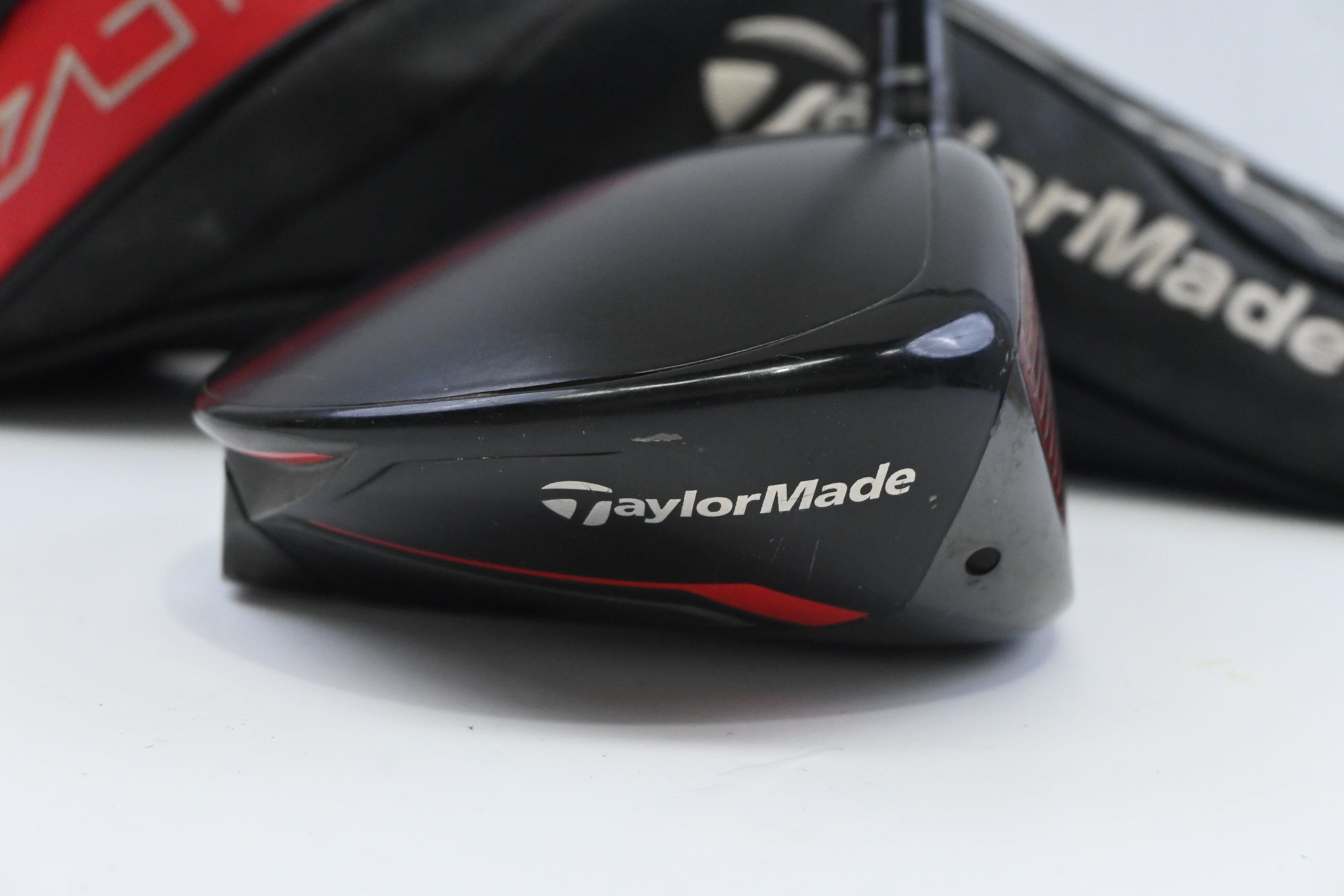 Taylormade Stealth Driver / 10.5 Degree / Regular Flex Fujikura Ventus Red 5